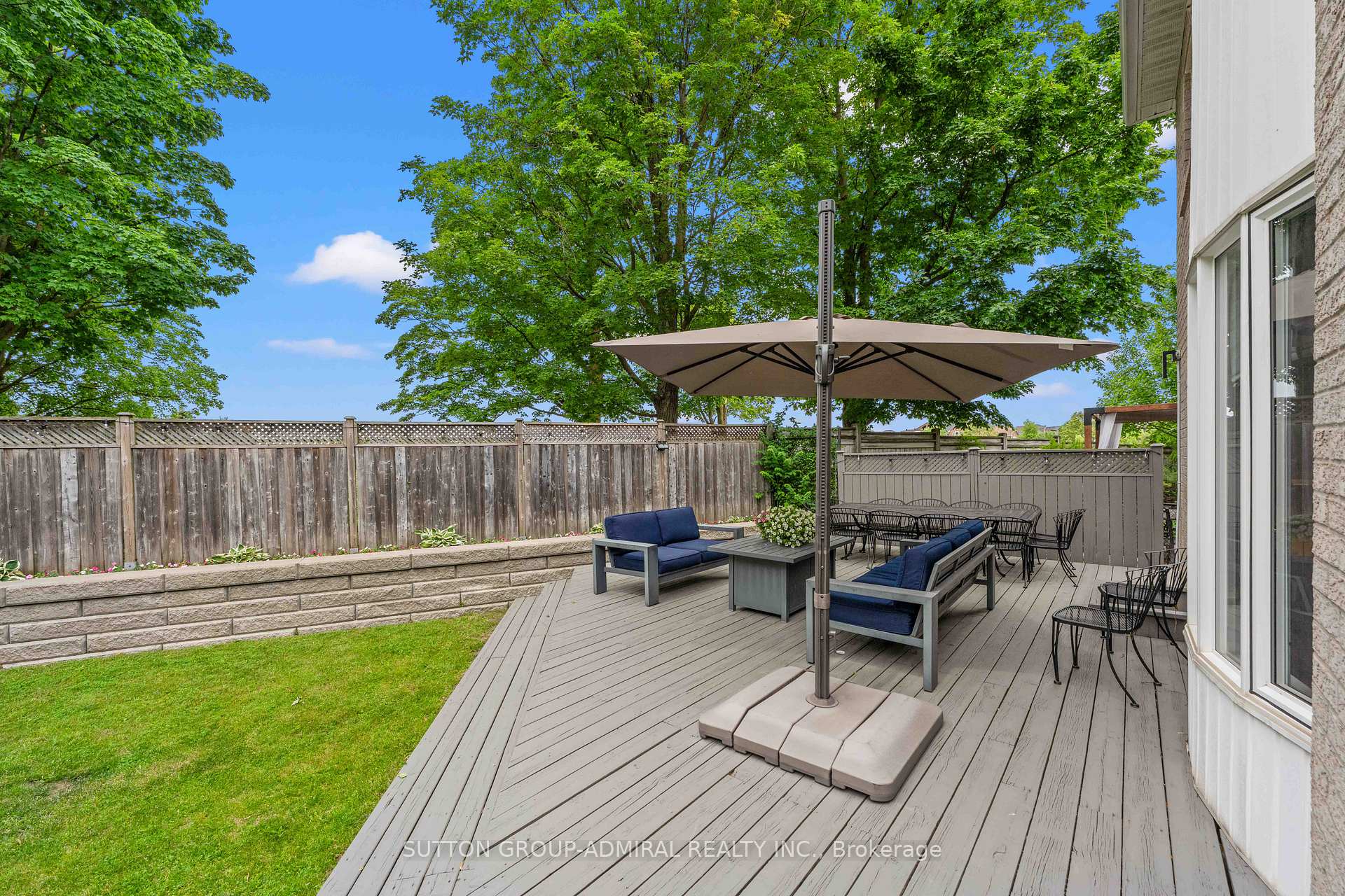 Photo 25 of 57 Bentwood Crescent, Vaughan, Patterson — HOMEH