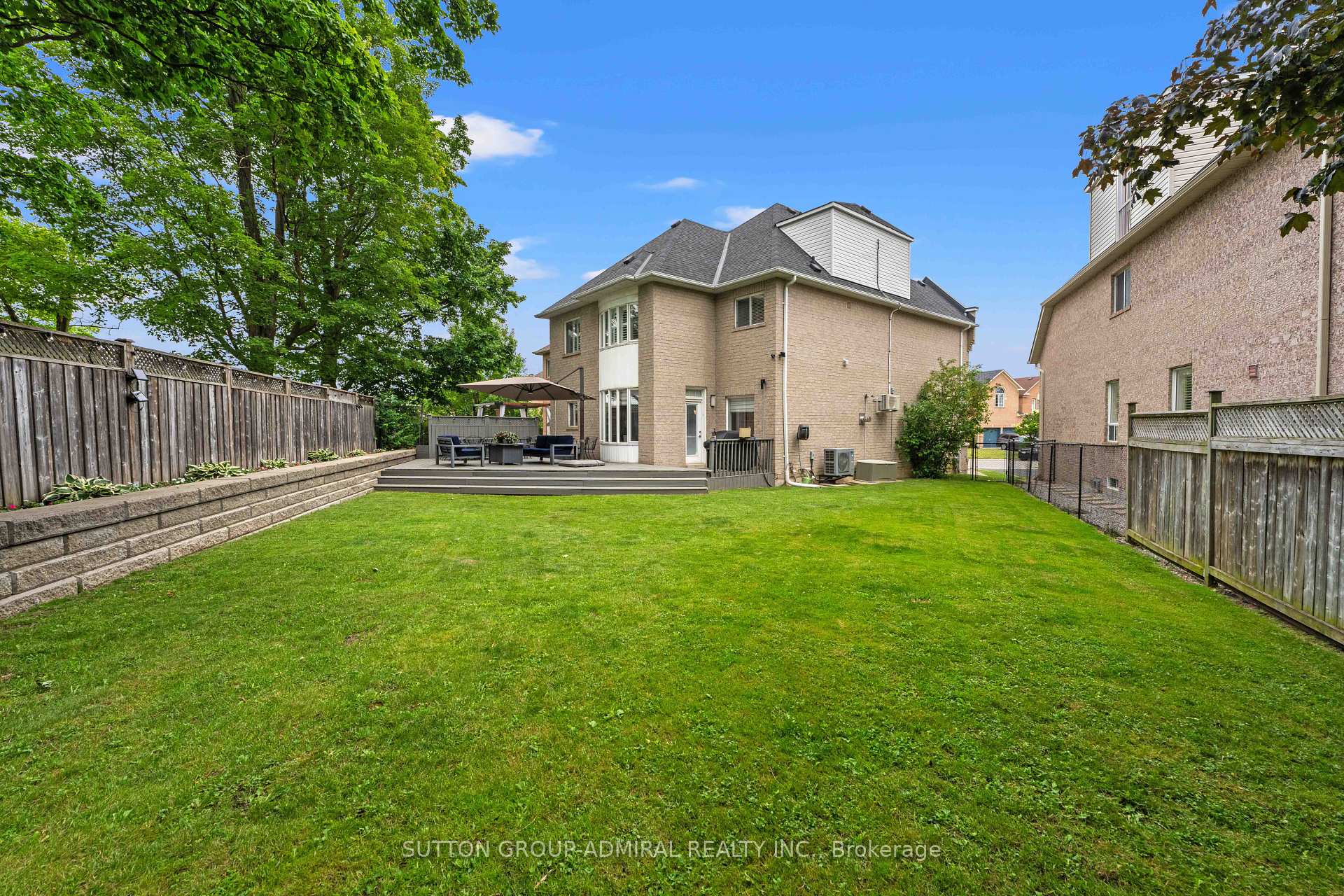 Photo 27 of 57 Bentwood Crescent, Vaughan, Patterson — HOMEH