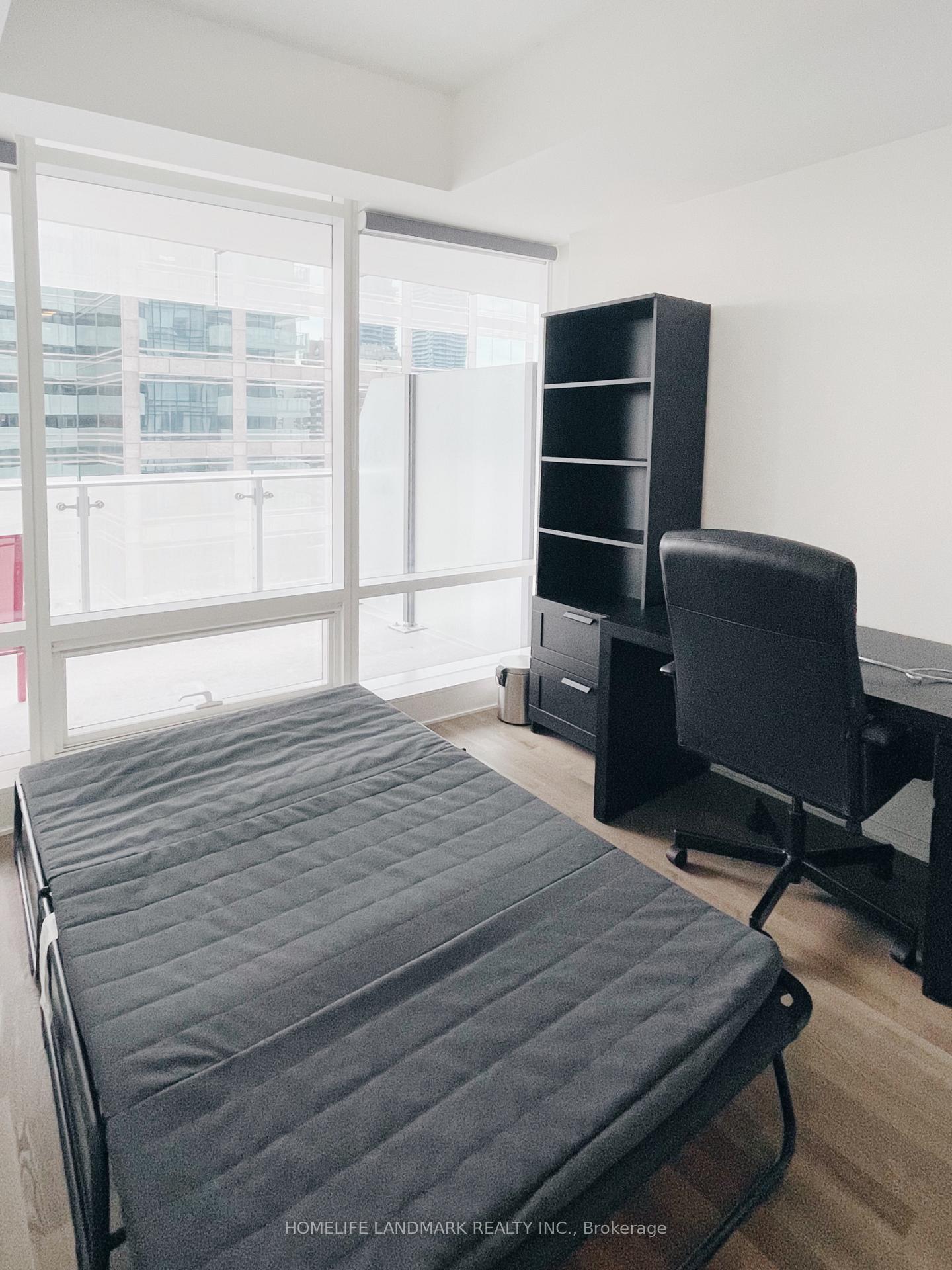Photo 5 of Unit 1001, 1 Bloor Street E, Toronto, Church-Yonge Corridor — HOMEH