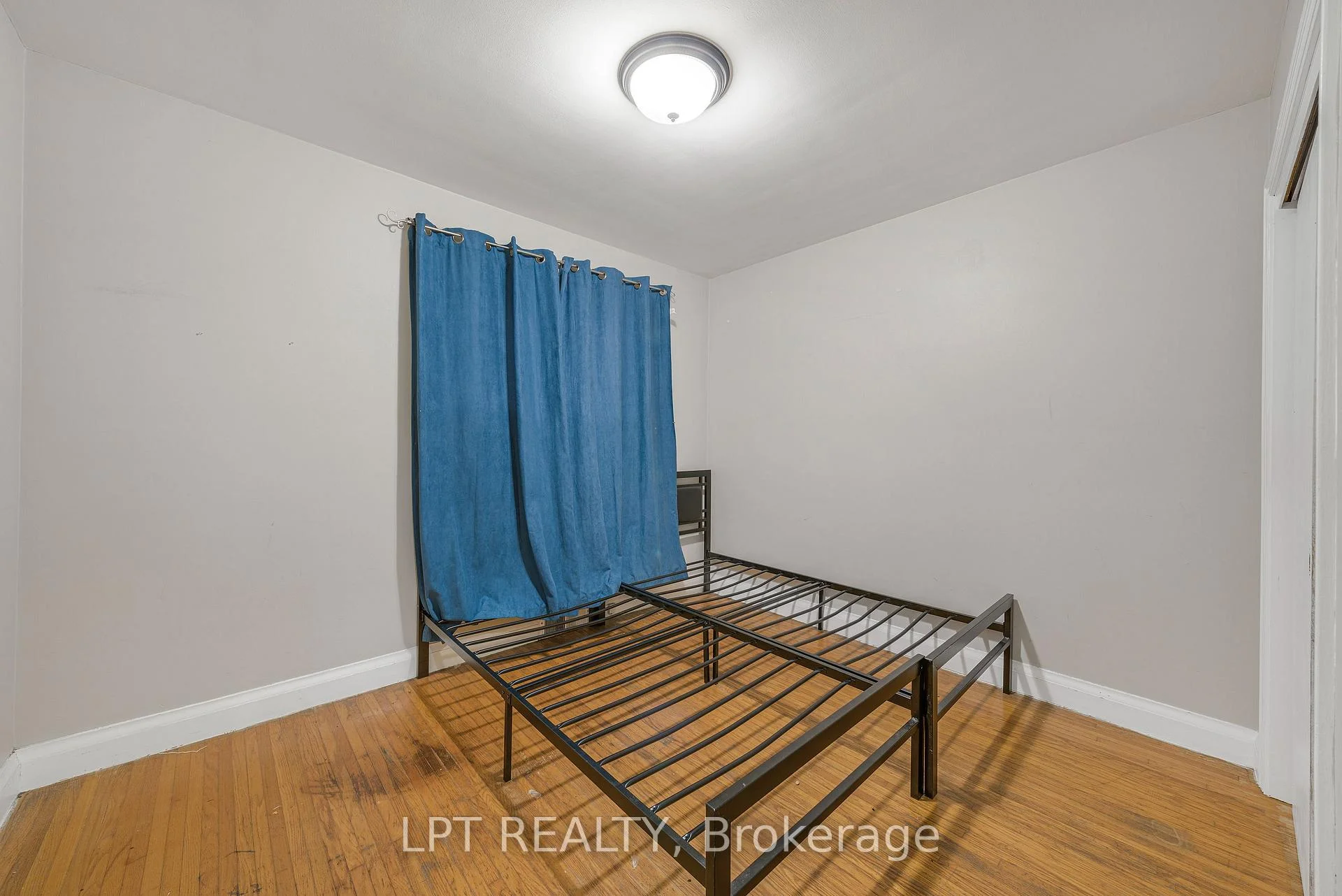Photo 12 of 7156 Warden Avenue, Niagara Falls, Arad/Fallsview — HOMEH