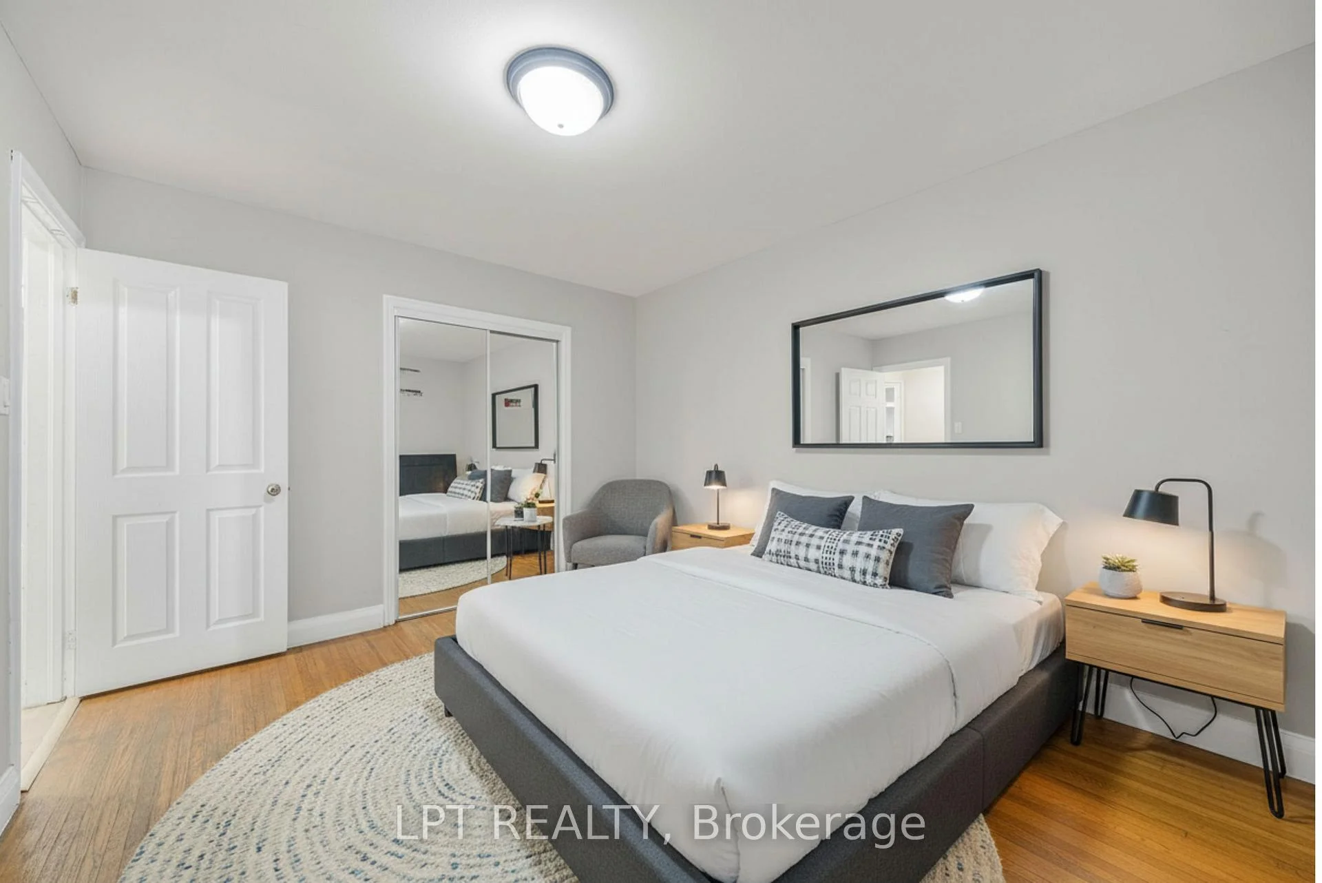 Photo 13 of 7156 Warden Avenue, Niagara Falls, Arad/Fallsview — HOMEH