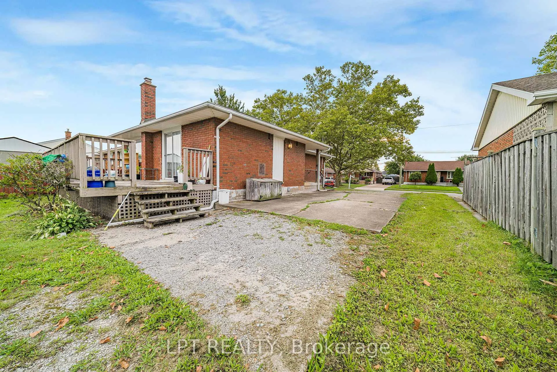Photo 31 of 7156 Warden Avenue, Niagara Falls, Arad/Fallsview — HOMEH