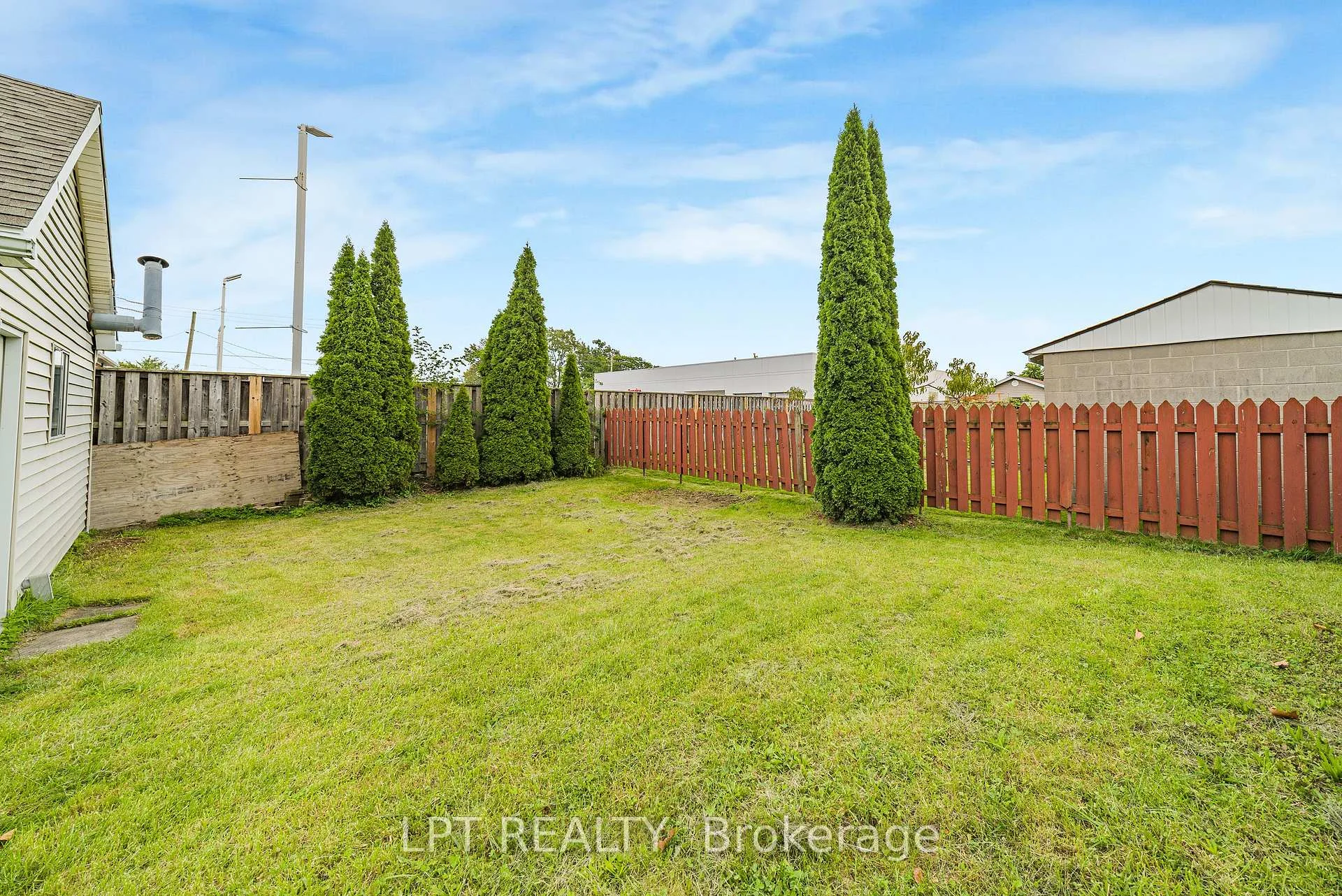 Photo 35 of 7156 Warden Avenue, Niagara Falls, Arad/Fallsview — HOMEH