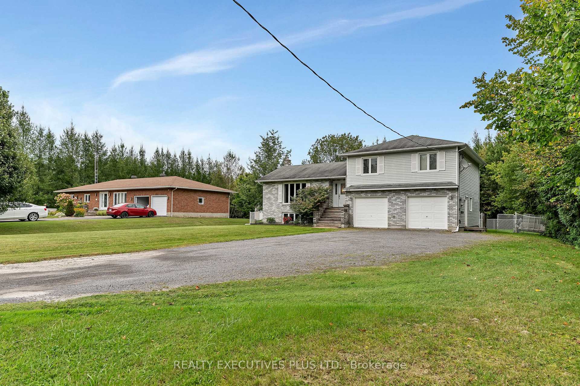 Photo 3 of 4413 Champlain Street, Clarence-Rockland, Clarence/Rockland Twp — HOMEH