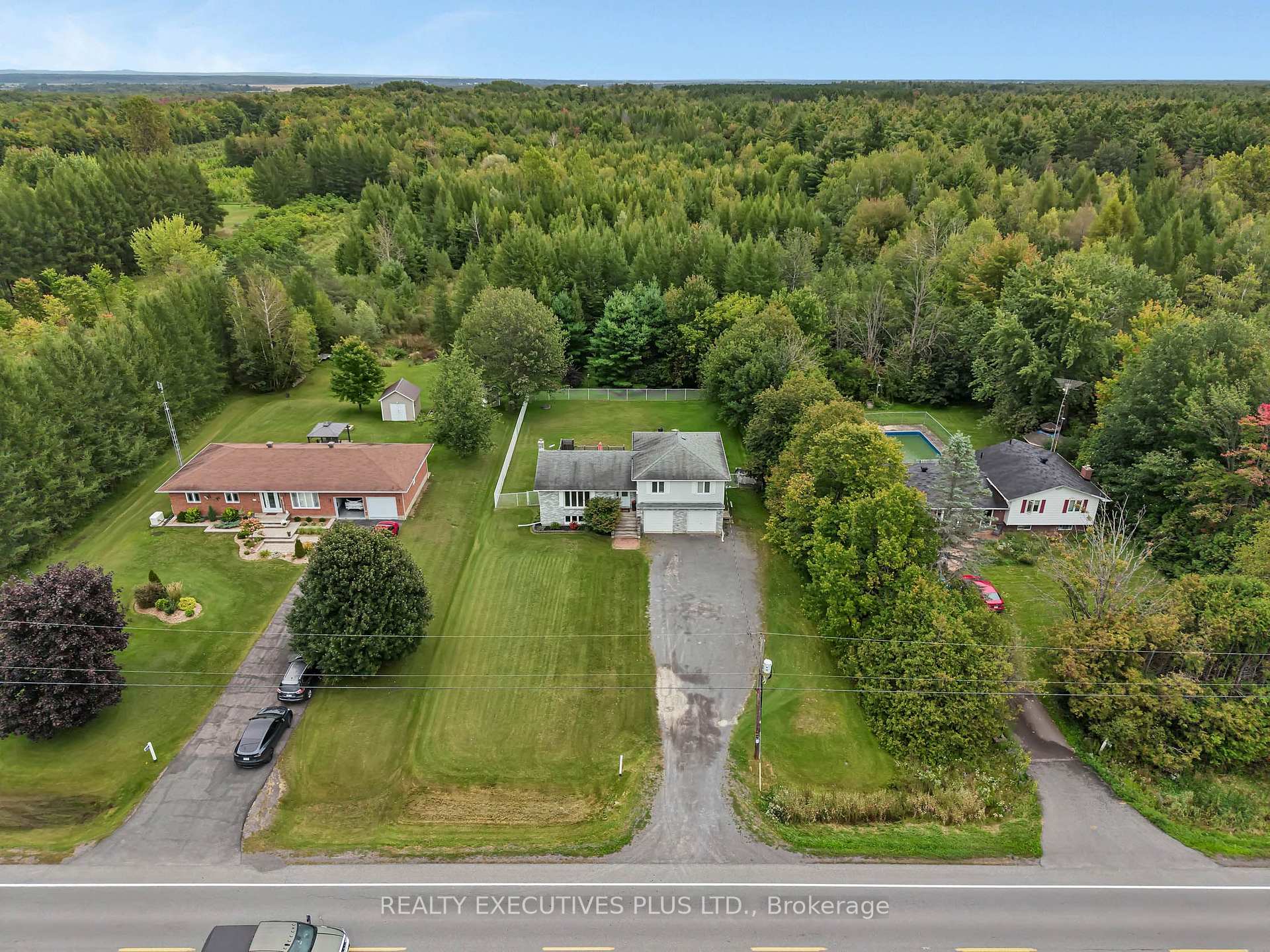 Photo 37 of 4413 Champlain Street, Clarence-Rockland, Clarence/Rockland Twp — HOMEH