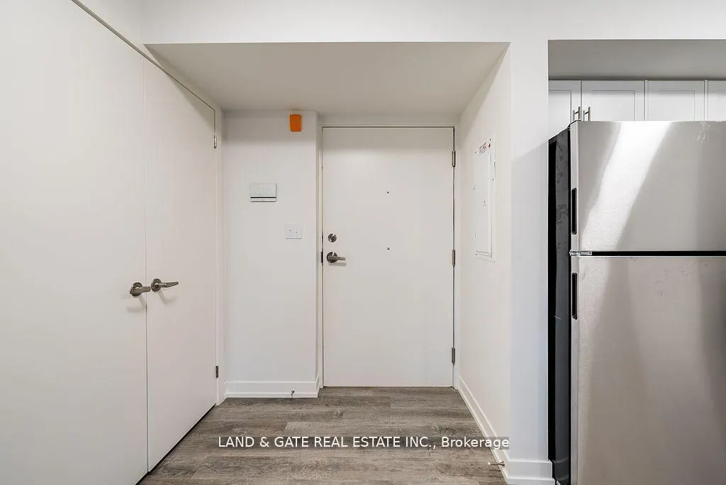 Photo 5 of Unit 201, 976 Simcoe Street N, Oshawa, Centennial — HOMEH