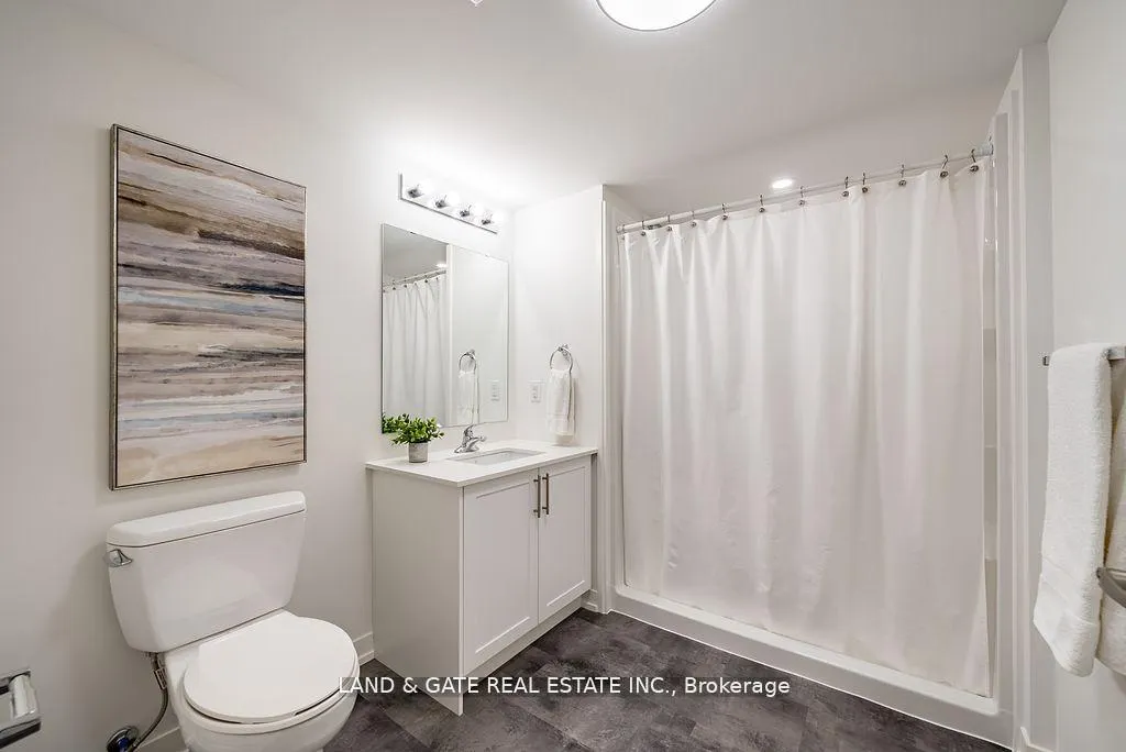 Photo 9 of Unit 201, 976 Simcoe Street N, Oshawa, Centennial — HOMEH