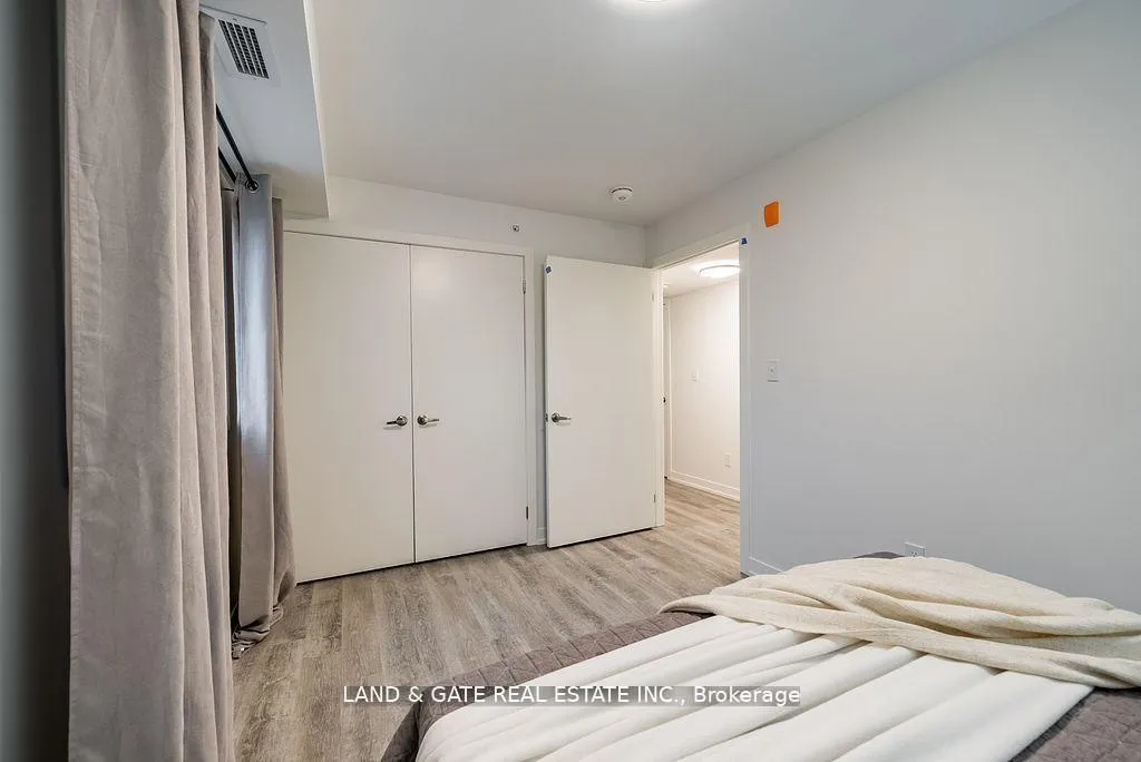 Photo 13 of Unit 201, 976 Simcoe Street N, Oshawa, Centennial — HOMEH