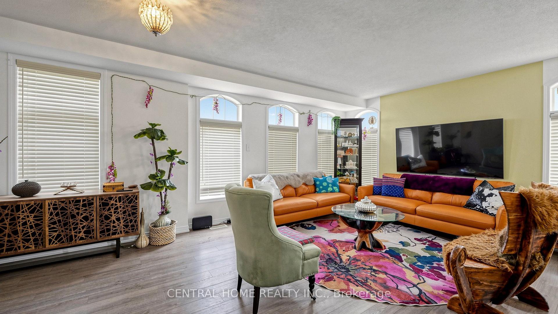Photo 6 of 25 Camilleri Road, Ajax, Central East — HOMEH