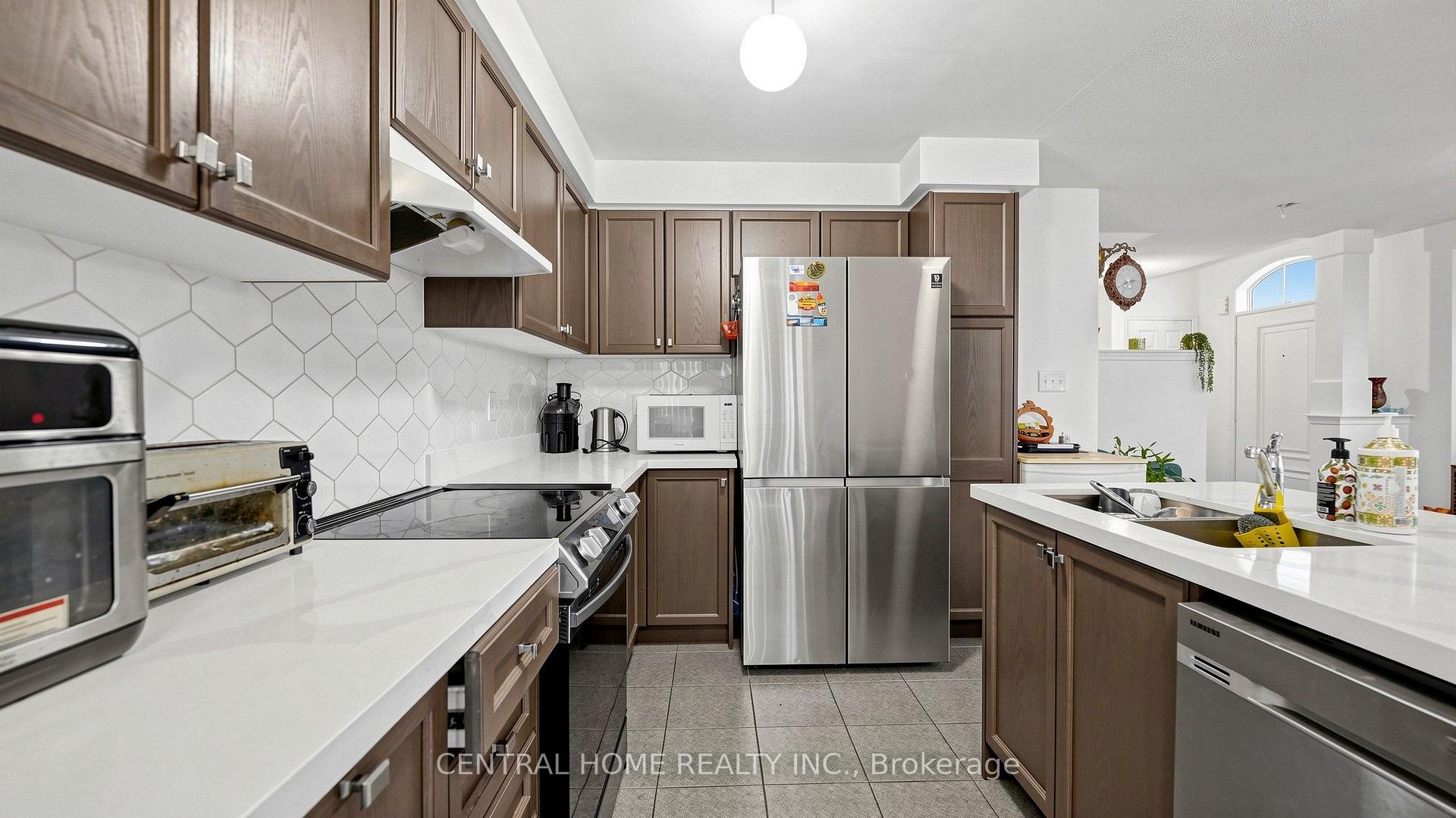 Photo 9 of 25 Camilleri Road, Ajax, Central East — HOMEH