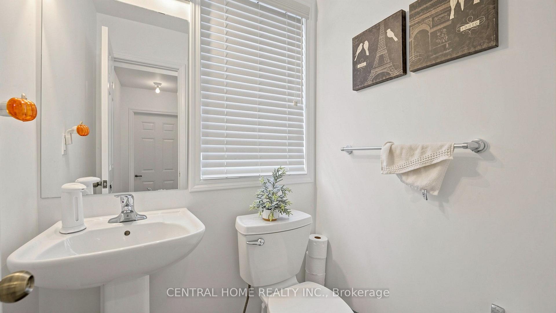 Photo 15 of 25 Camilleri Road, Ajax, Central East — HOMEH