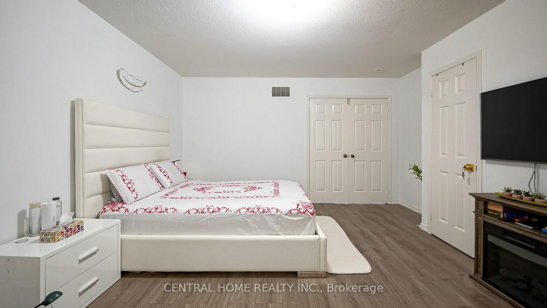 Photo 22 of 25 Camilleri Road, Ajax, Central East — HOMEH
