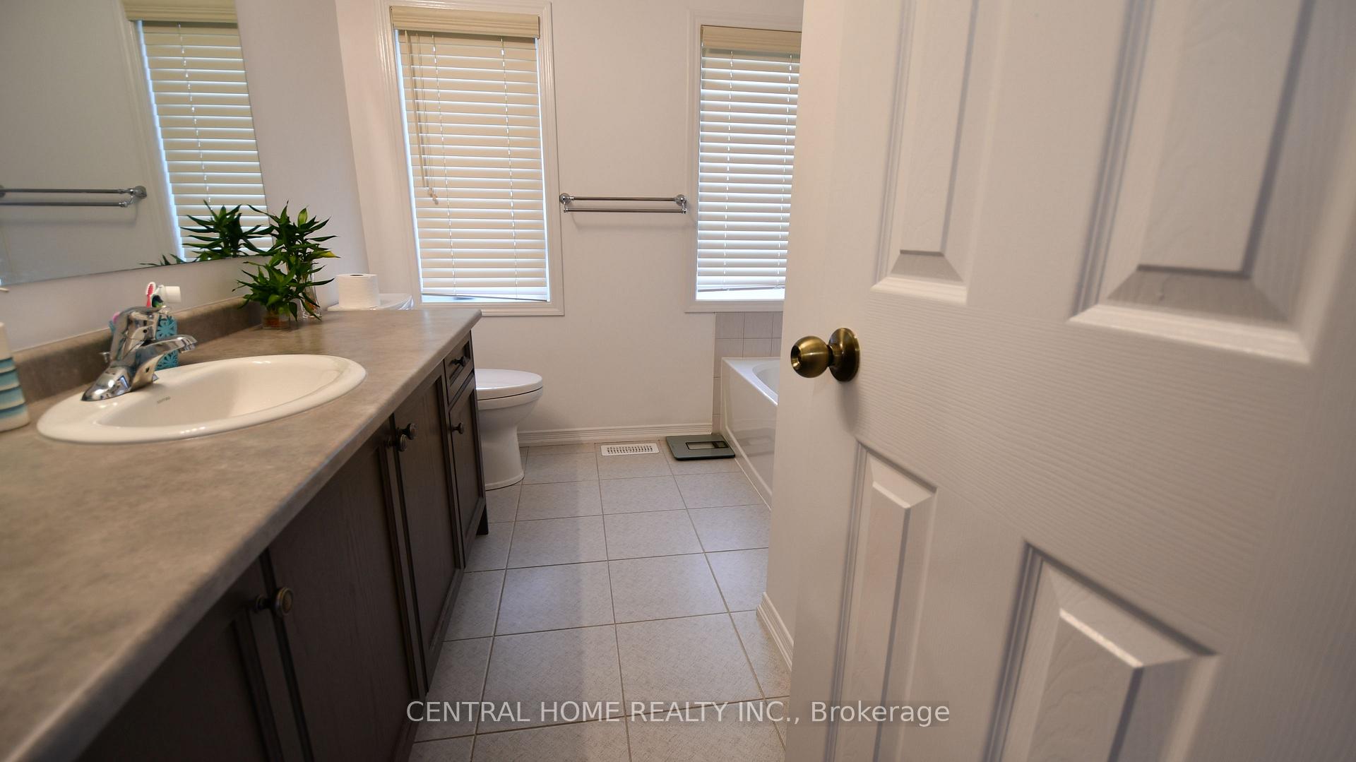 Photo 25 of 25 Camilleri Road, Ajax, Central East — HOMEH
