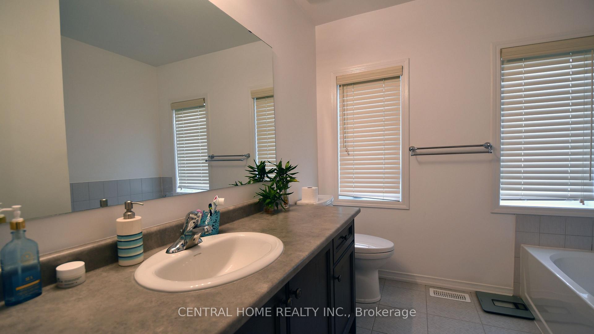 Photo 26 of 25 Camilleri Road, Ajax, Central East — HOMEH