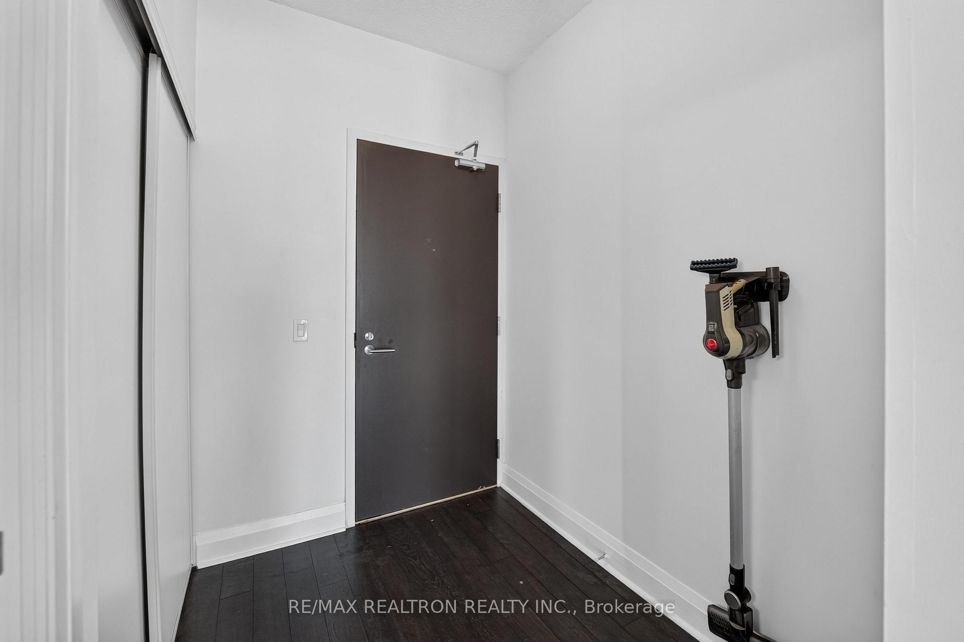 Front of Unit 605, 17 Zorra Street