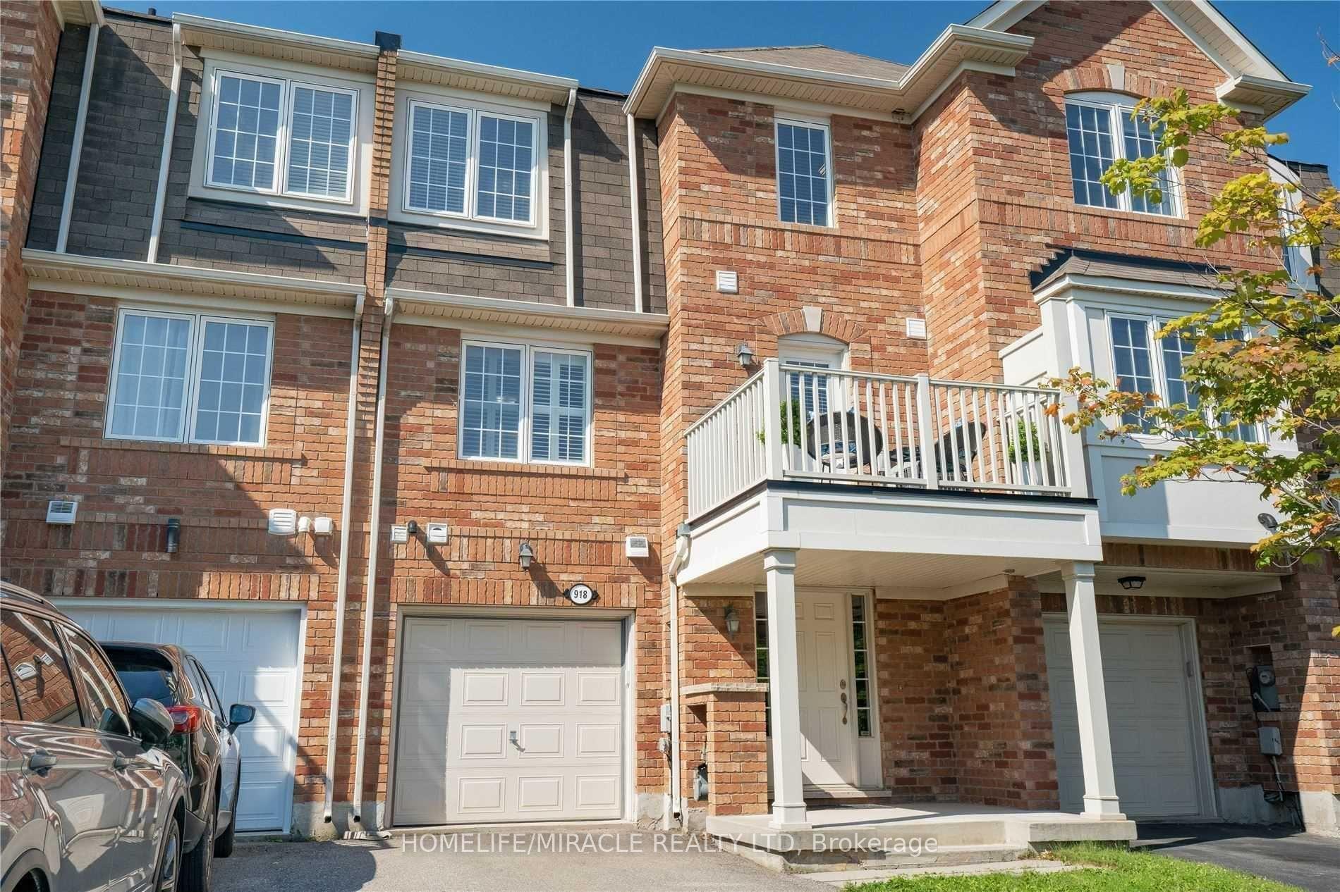 Photo 2 of 918 Burgess Gardens, Milton, Coates — HOMEH