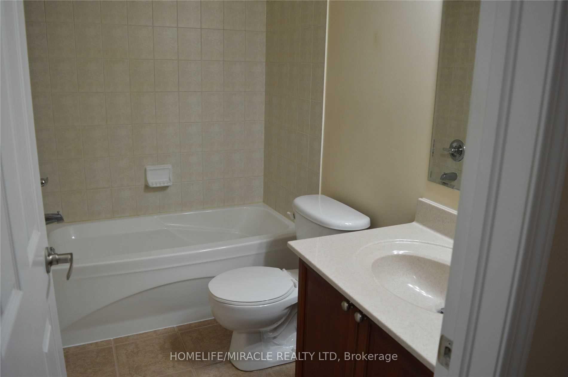 Photo 15 of 918 Burgess Gardens, Milton, Coates — HOMEH