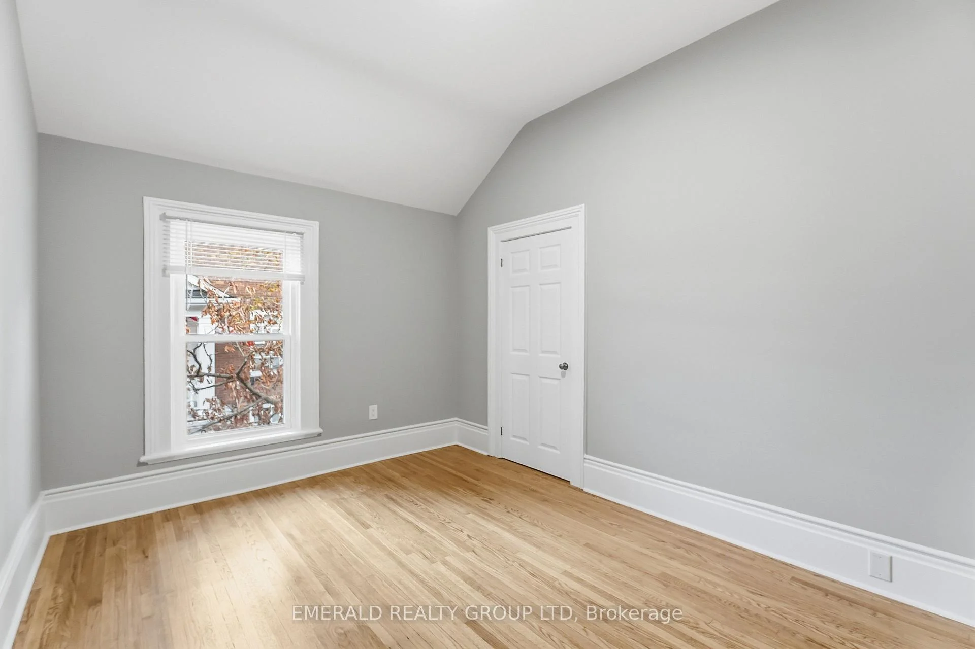 Photo 32 of Unit Upper, 7 Ormond Street S, Thorold, Thorold Downtown — HOMEH