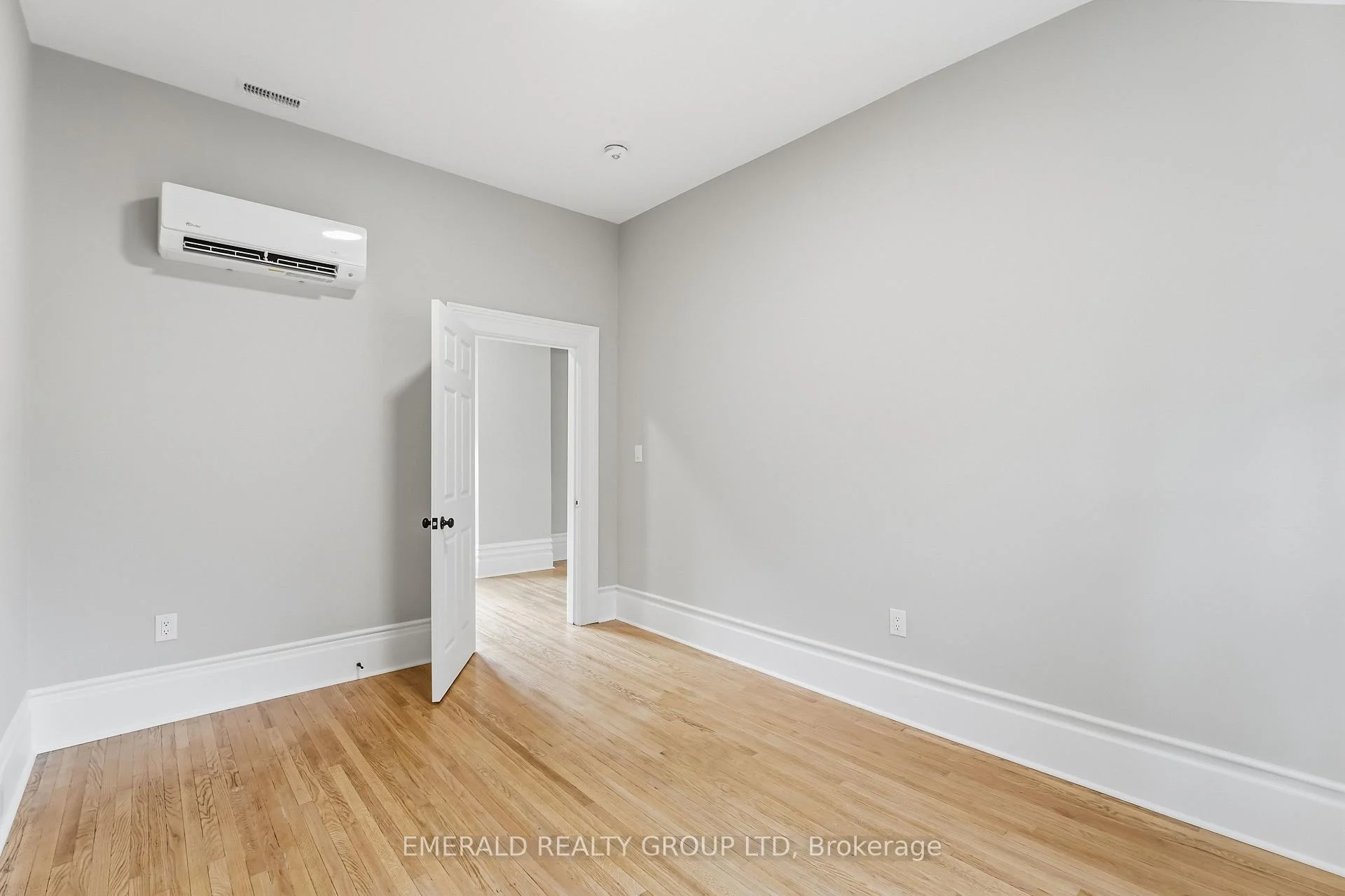 Photo 33 of Unit Upper, 7 Ormond Street S, Thorold, Thorold Downtown — HOMEH