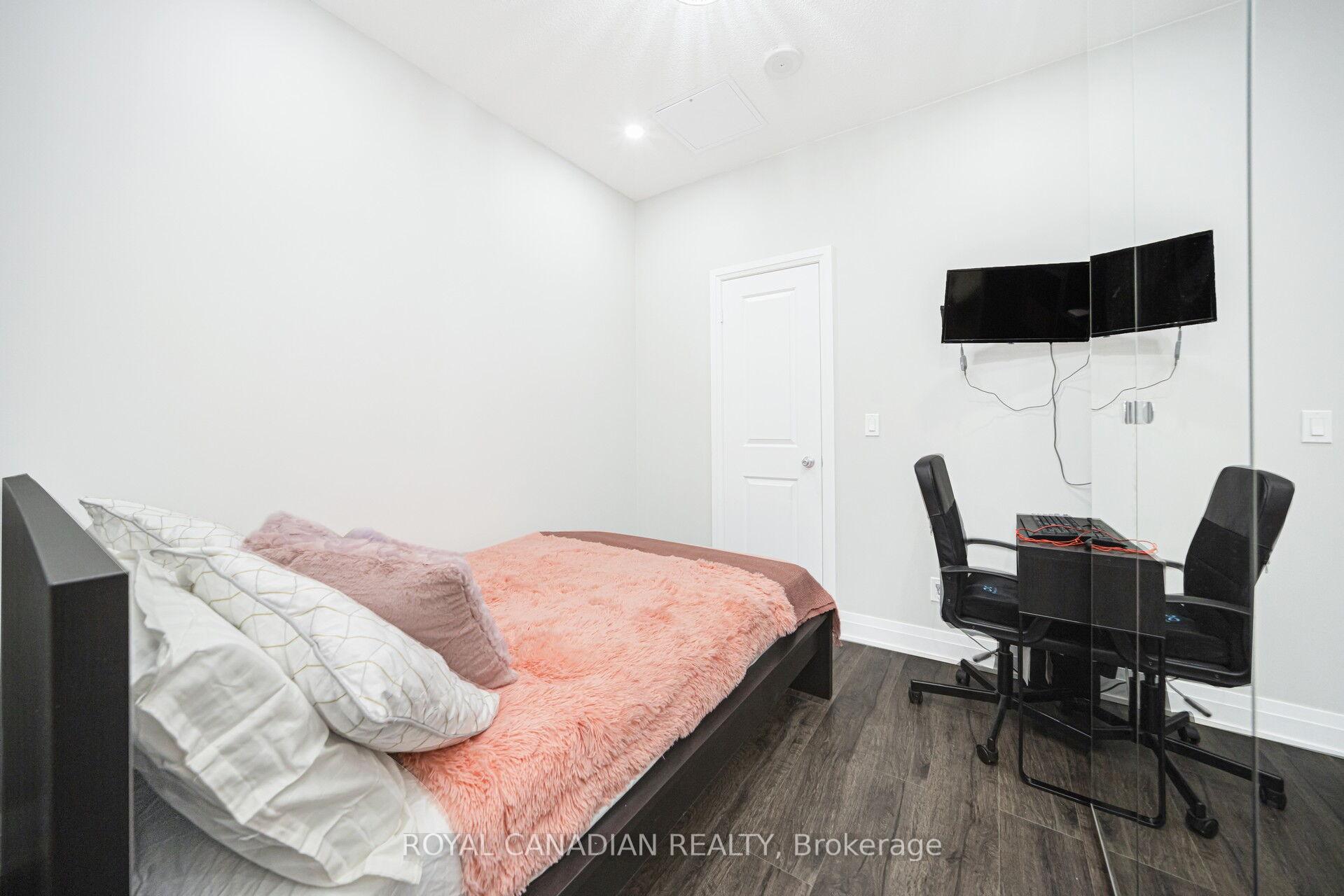 Photo 27 of Unit 308, 55 Speers Road, Oakville, Central — HOMEH