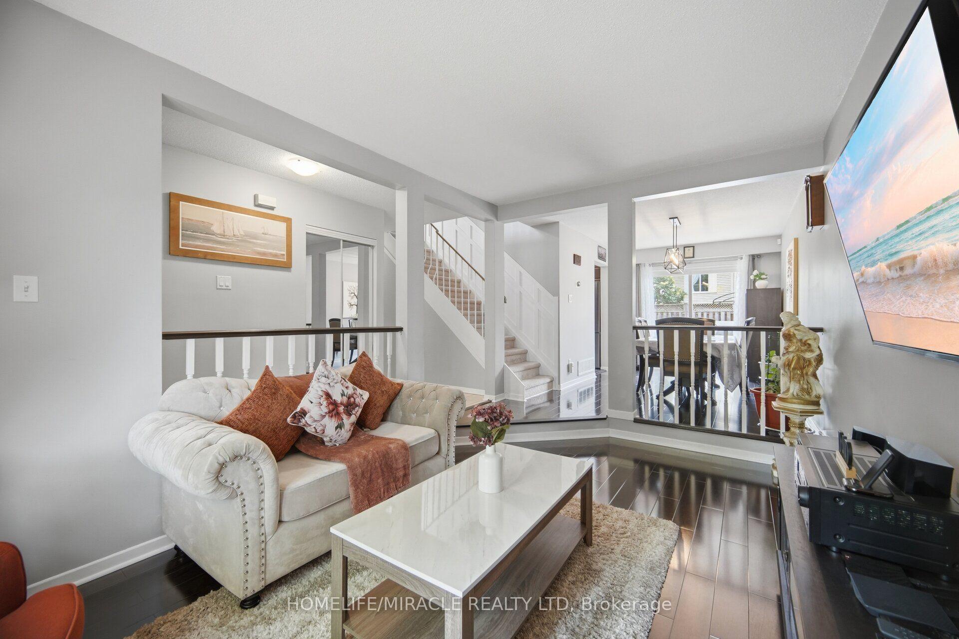 Photo 10 of 113 Fanshawe Drive, Brampton, Heart Lake West — HOMEH