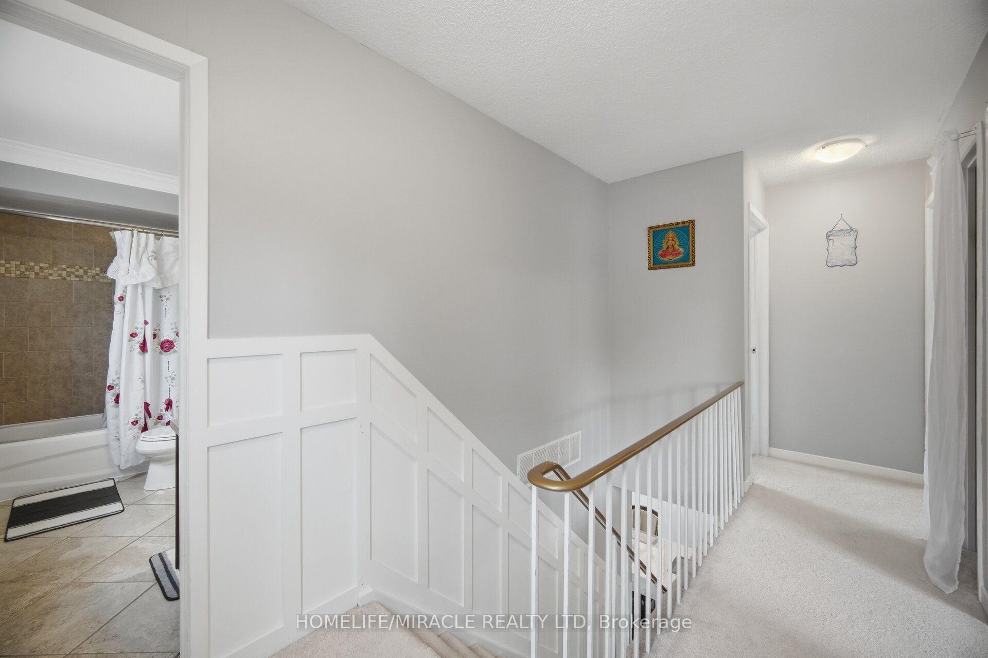 Photo 20 of 113 Fanshawe Drive, Brampton, Heart Lake West — HOMEH