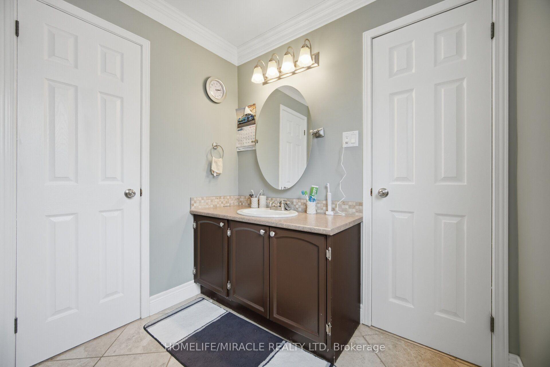Photo 26 of 113 Fanshawe Drive, Brampton, Heart Lake West — HOMEH