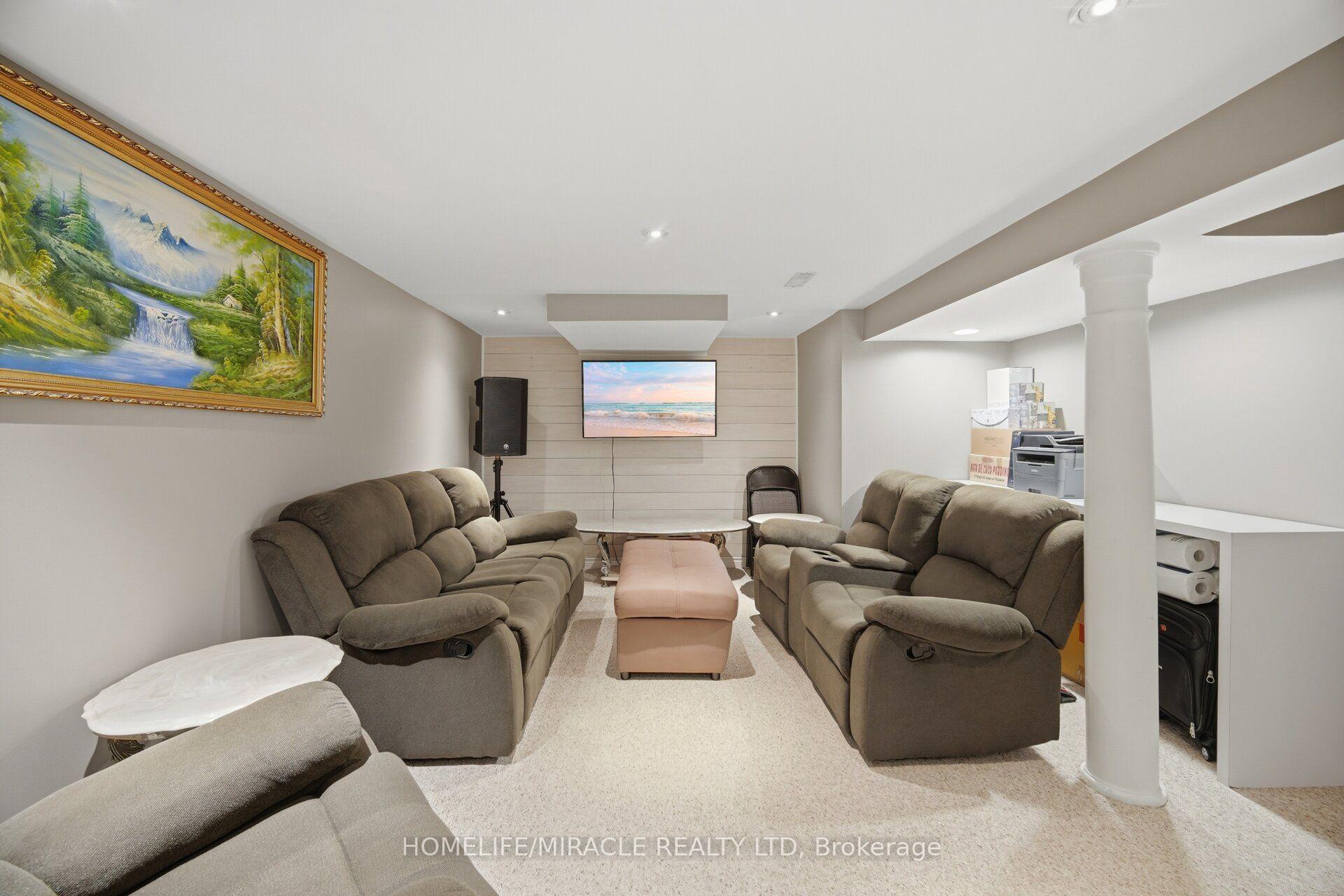 Photo 35 of 113 Fanshawe Drive, Brampton, Heart Lake West — HOMEH