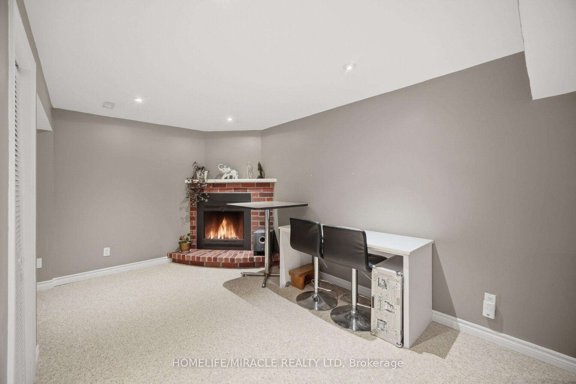 Photo 39 of 113 Fanshawe Drive, Brampton, Heart Lake West — HOMEH