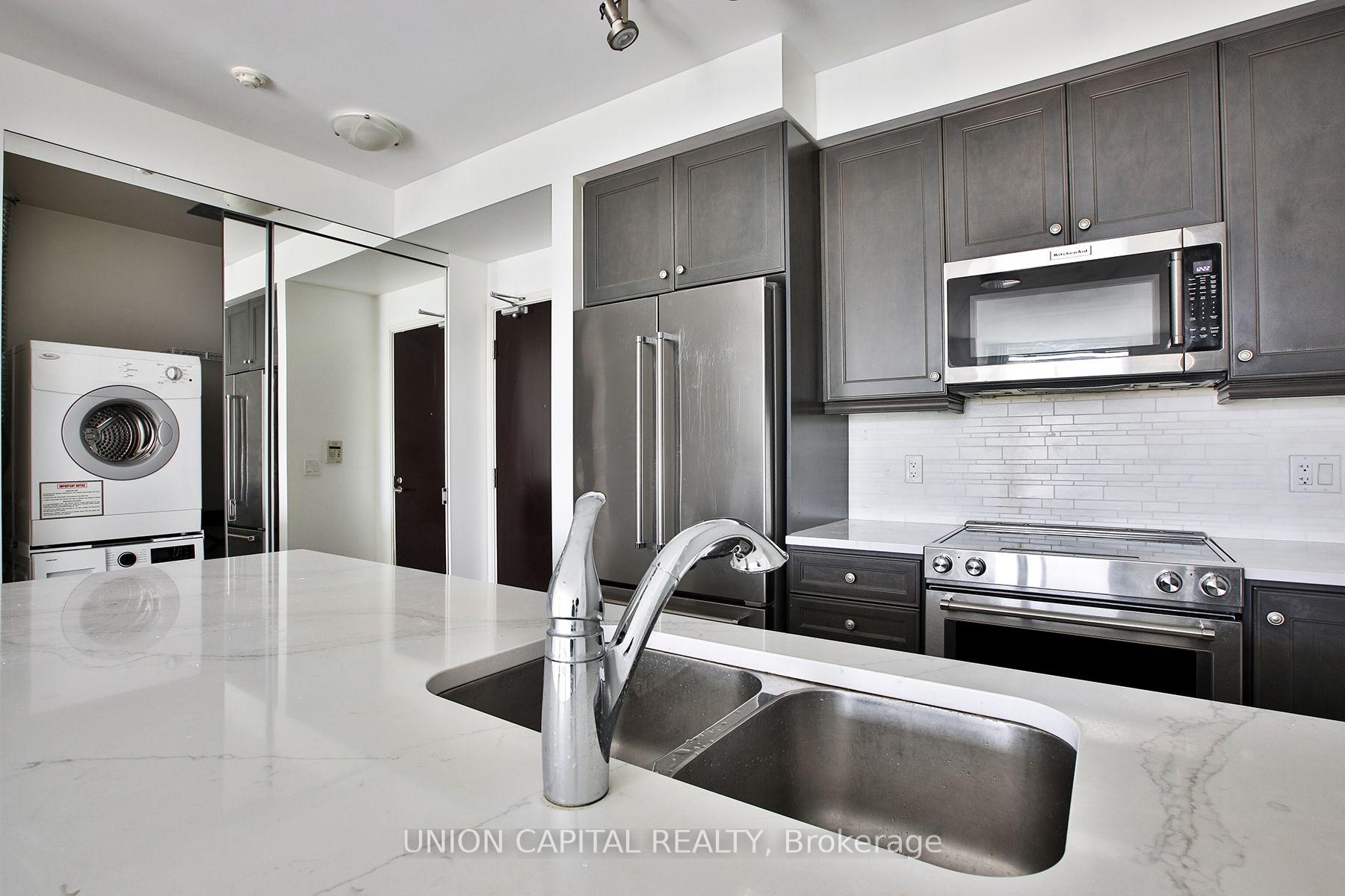 Photo 4 of Unit 310, 825 Church Street, Toronto, Rosedale-Moore Park — HOMEH