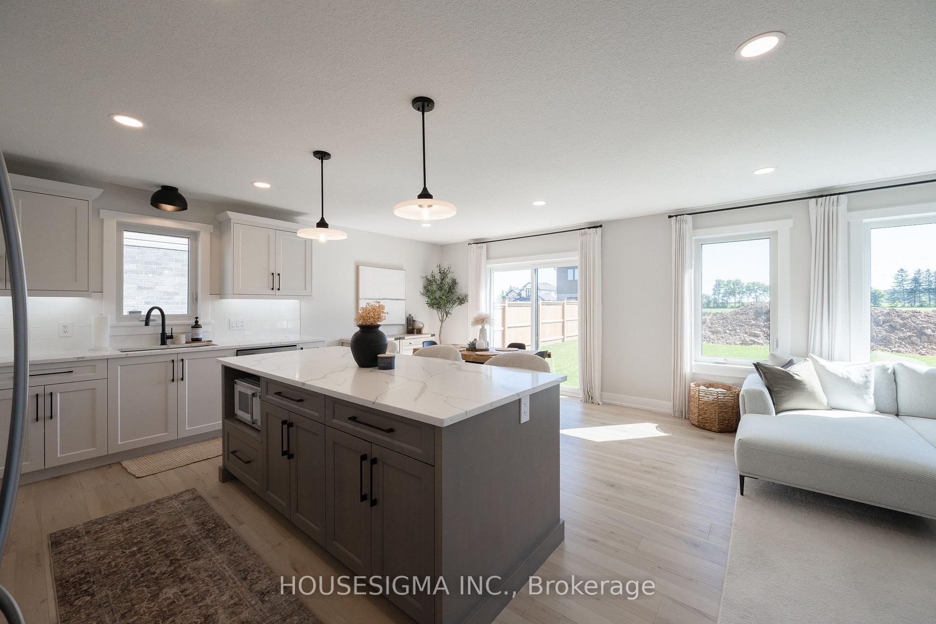 Photo 15 of 48 Postma Crescent, North Middlesex, Ailsa Craig — HOMEH