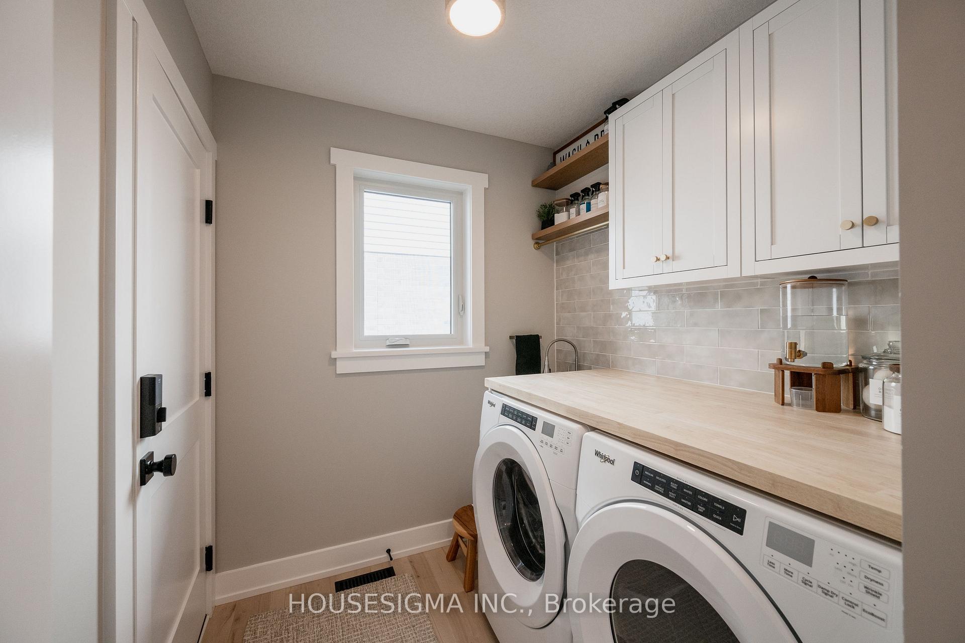 Photo 21 of 48 Postma Crescent, North Middlesex, Ailsa Craig — HOMEH