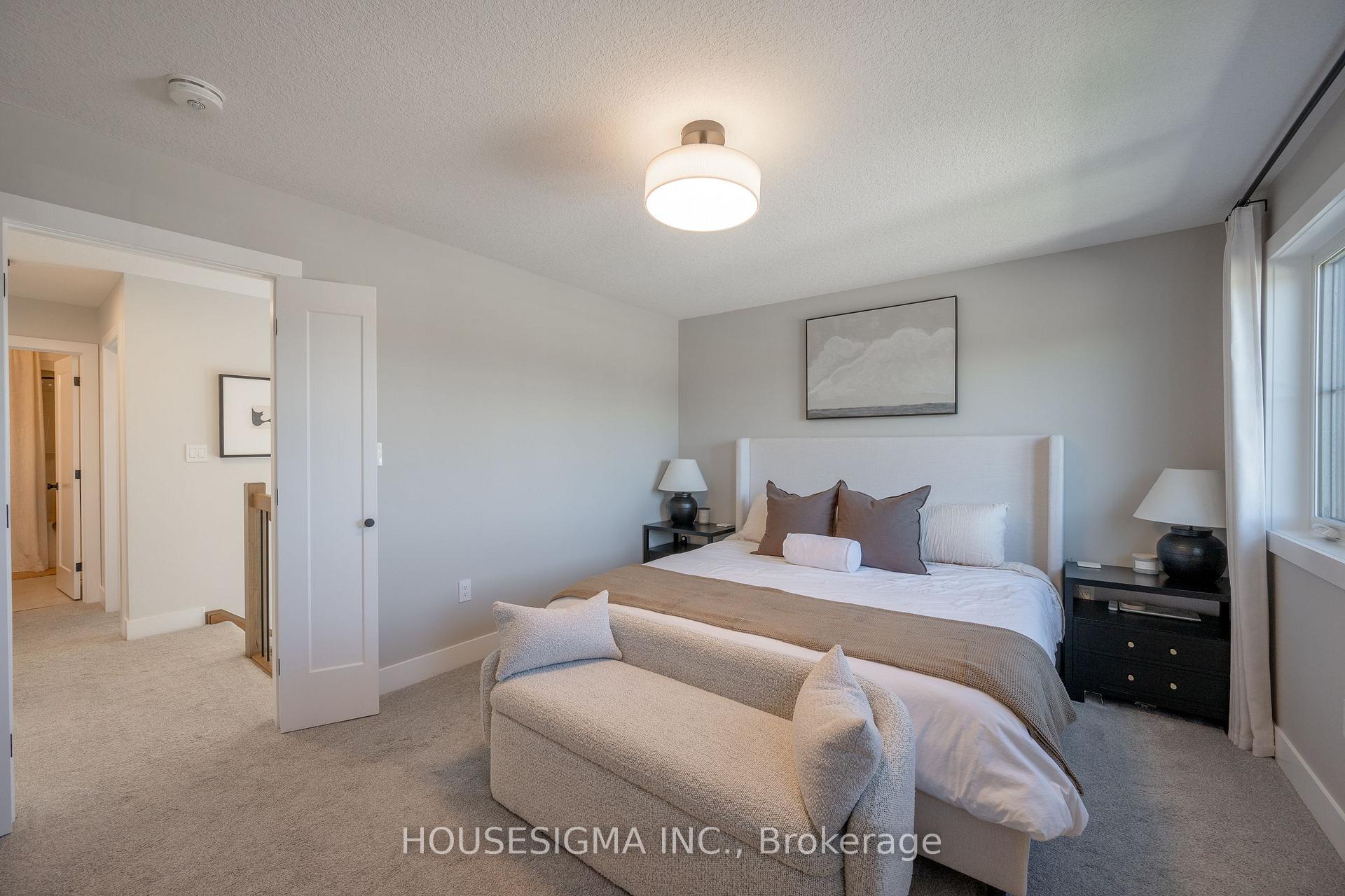 Photo 24 of 48 Postma Crescent, North Middlesex, Ailsa Craig — HOMEH