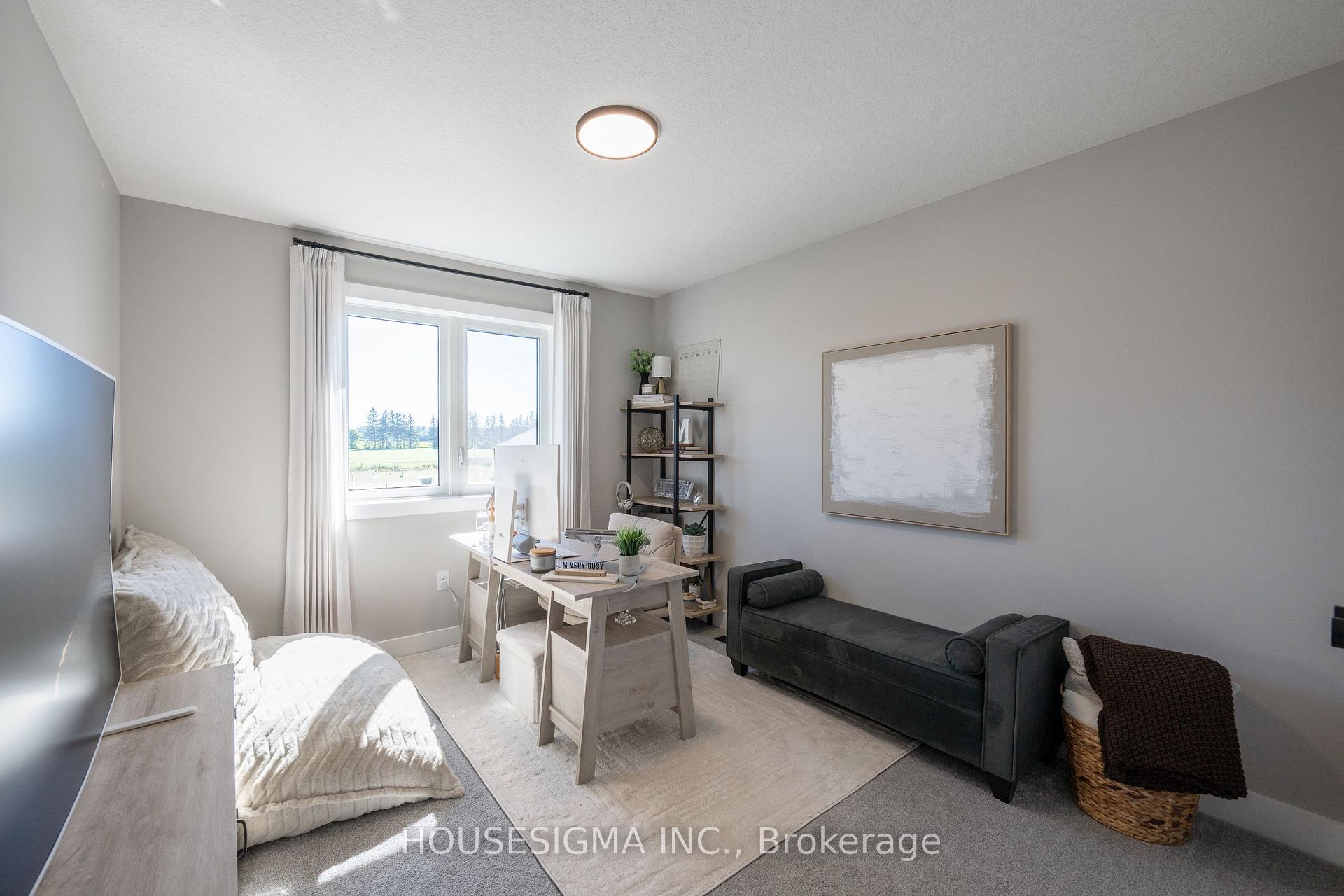 Photo 28 of 48 Postma Crescent, North Middlesex, Ailsa Craig — HOMEH
