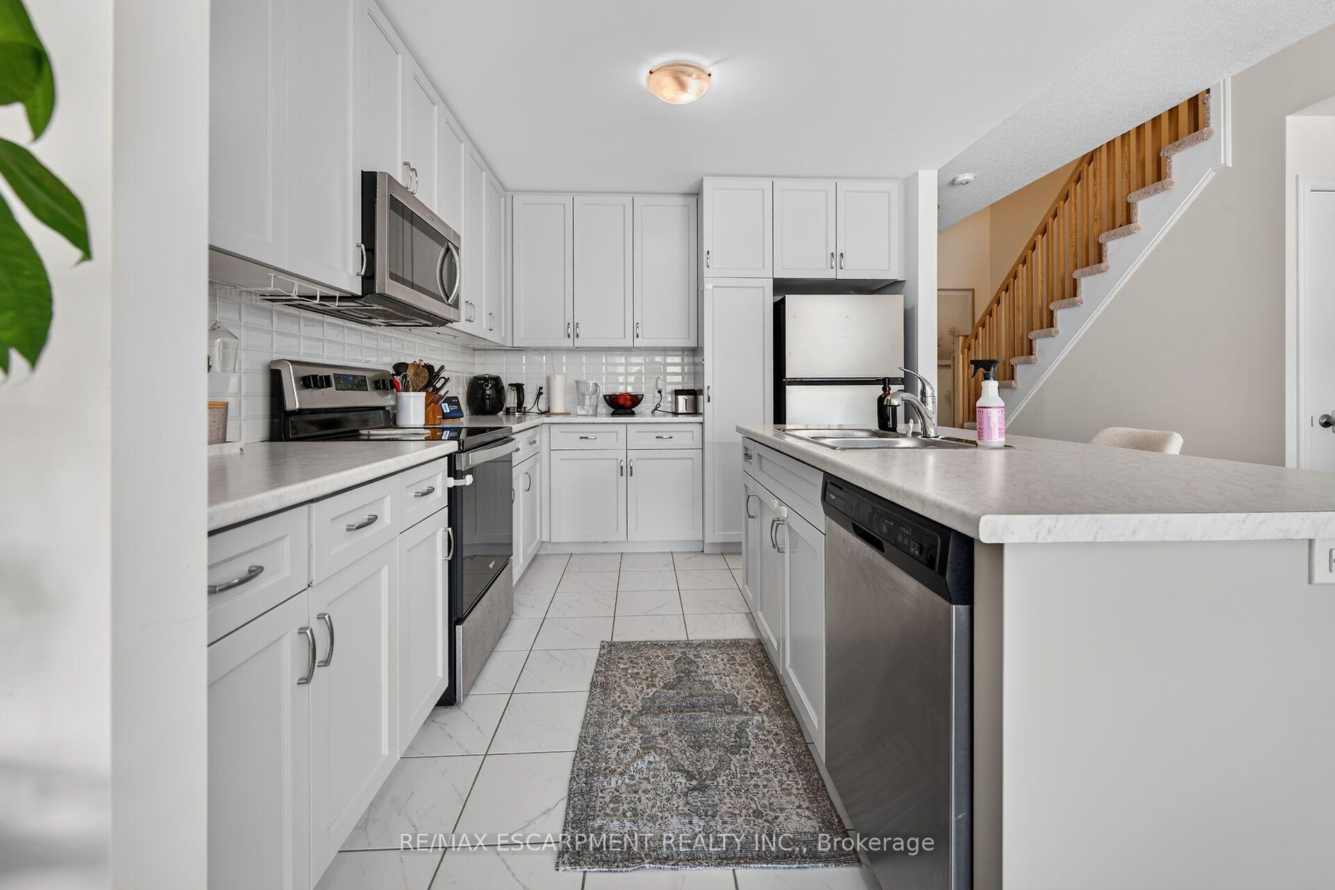 Photo 11 of Unit 22, 27 Rachel Drive, Hamilton, Winona Park — HOMEH