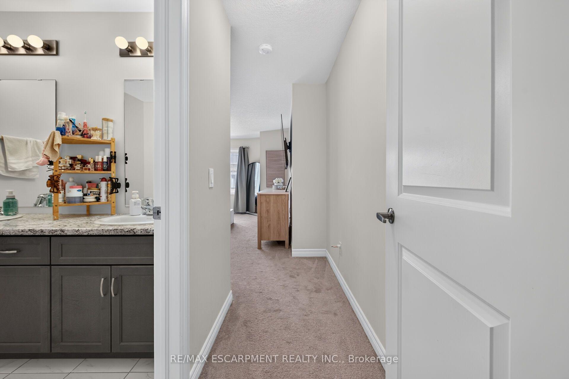 Photo 24 of Unit 22, 27 Rachel Drive, Hamilton, Winona Park — HOMEH