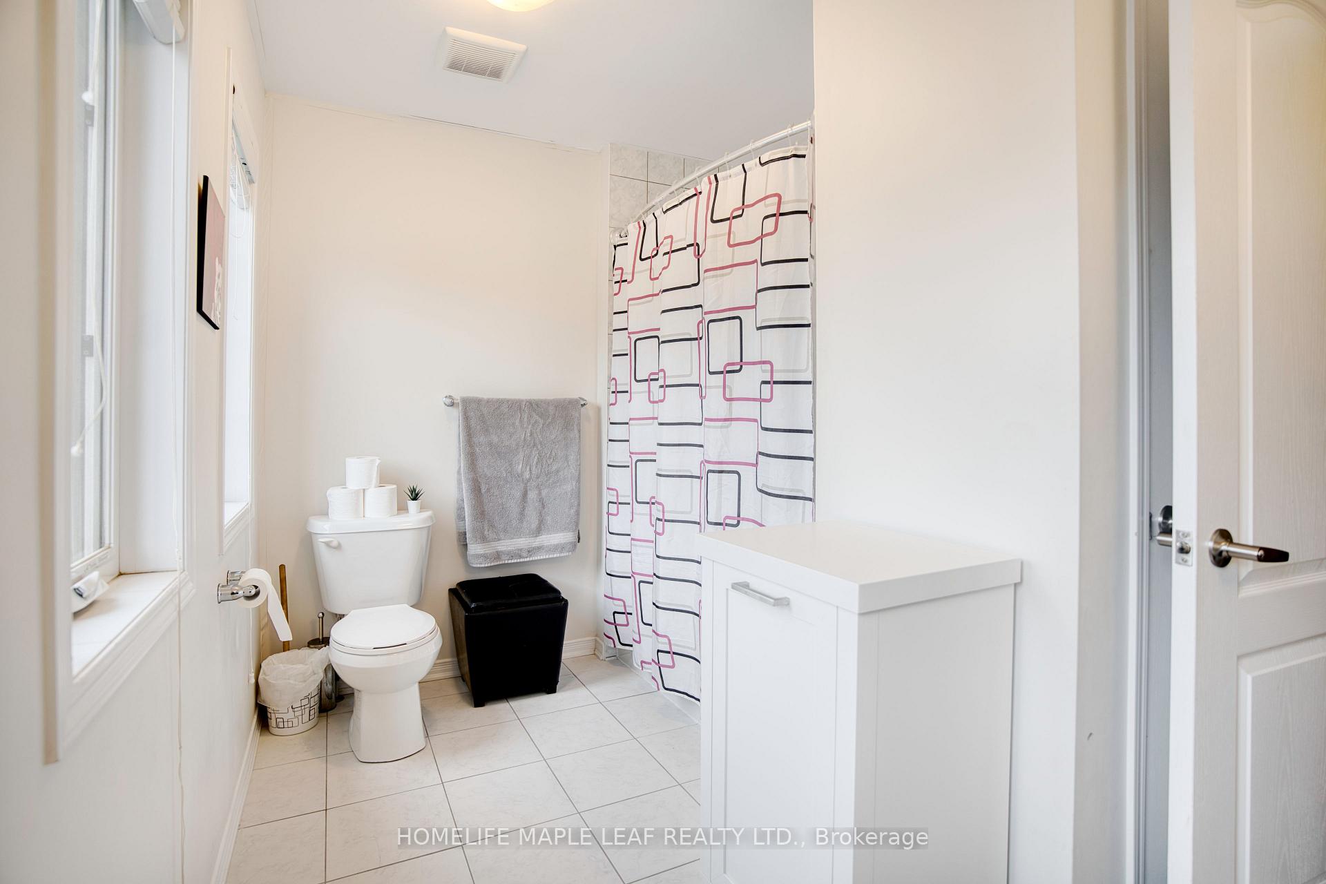 Photo 22 of 232 Bedrock Drive S, Hamilton, Stoney Creek Mountain — HOMEH