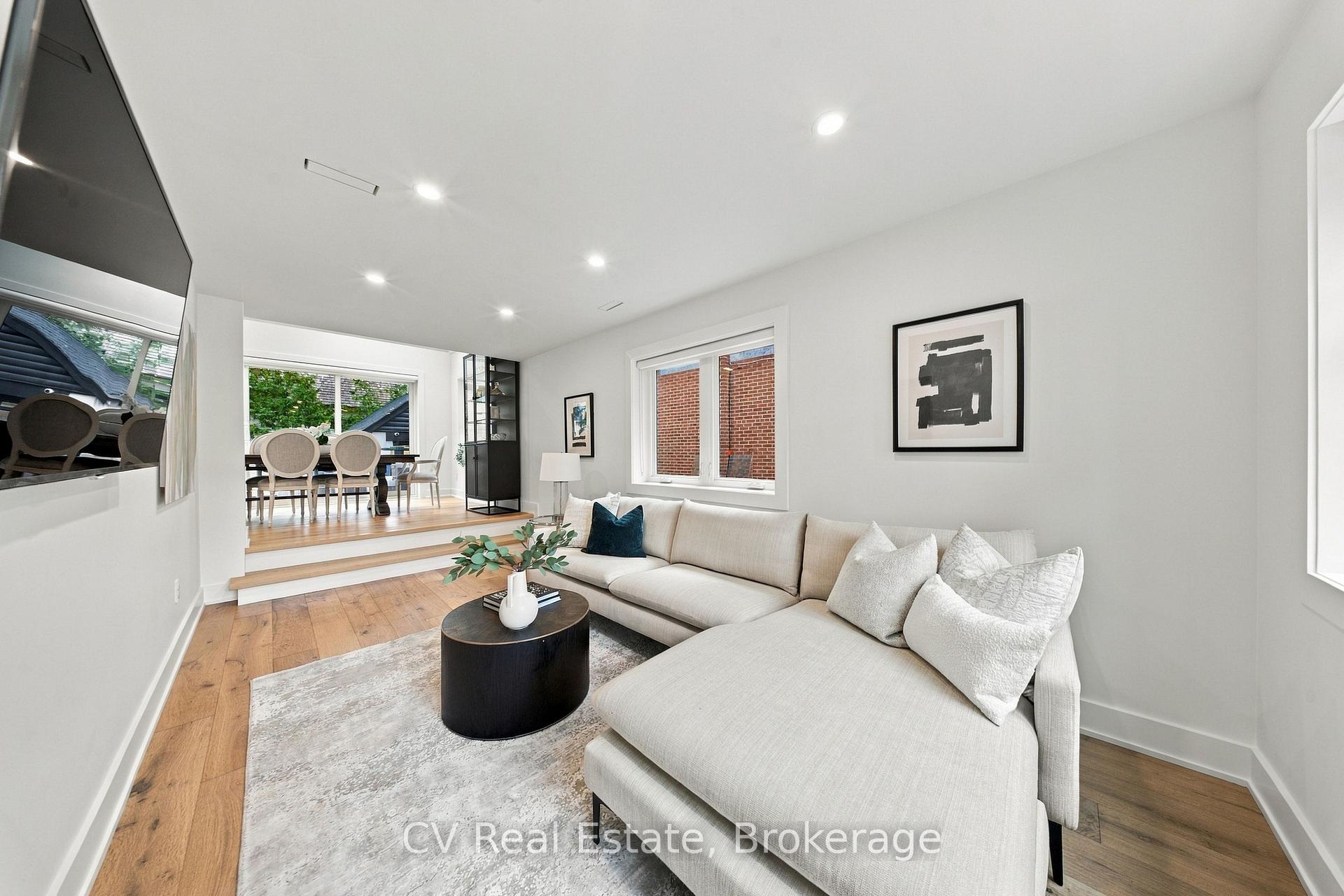 Photo 19 of 287 Yonge Boulevard, Toronto, Bedford Park-Nortown — HOMEH