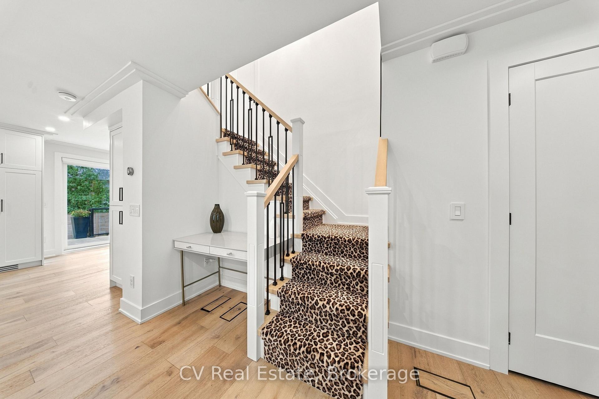 Photo 23 of 287 Yonge Boulevard, Toronto, Bedford Park-Nortown — HOMEH