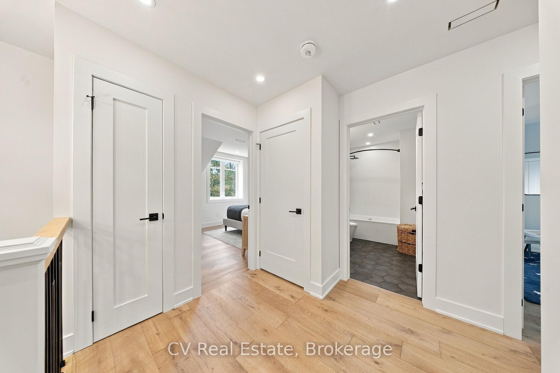 Photo 25 of 287 Yonge Boulevard, Toronto, Bedford Park-Nortown — HOMEH