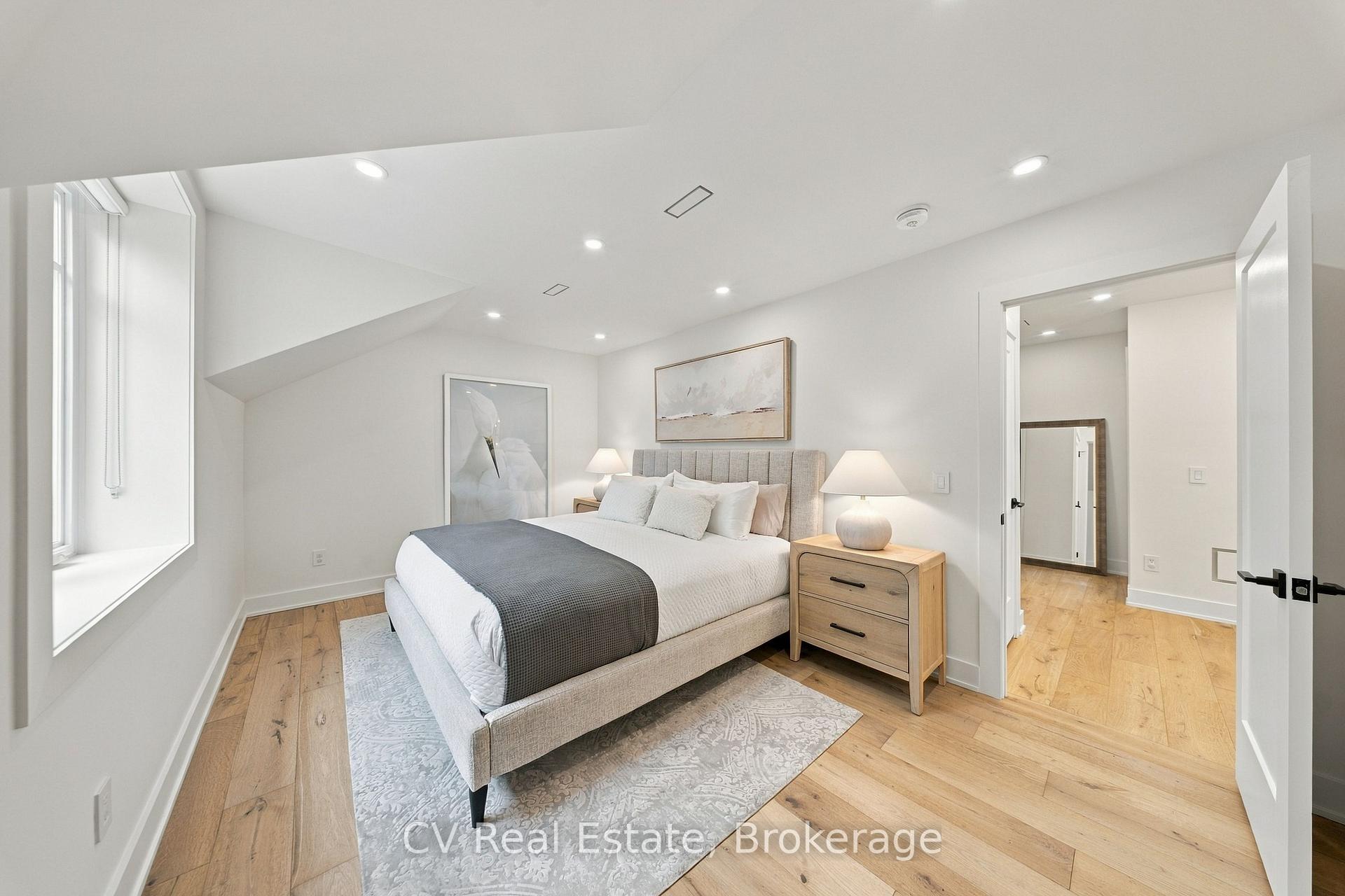 Photo 27 of 287 Yonge Boulevard, Toronto, Bedford Park-Nortown — HOMEH