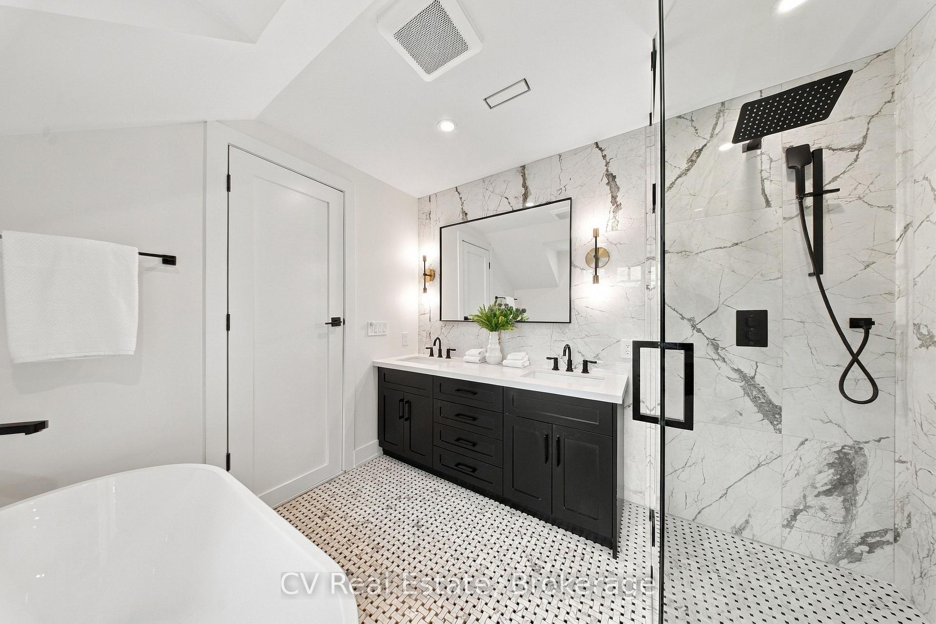 Photo 48 of 287 Yonge Boulevard, Toronto, Bedford Park-Nortown — HOMEH