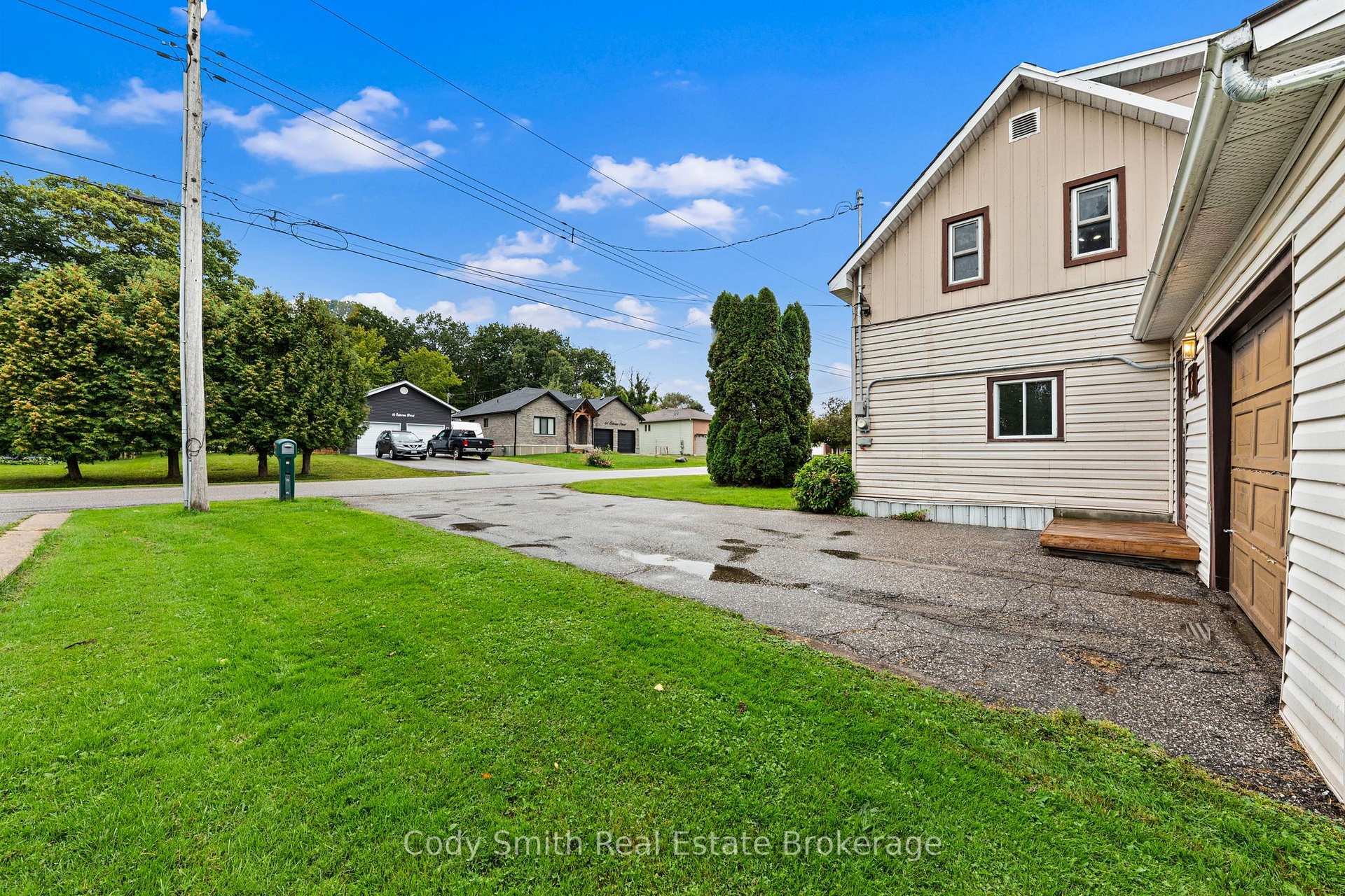 Photo 2 of 62 Osborne Street, Tay, Victoria Harbour — HOMEH