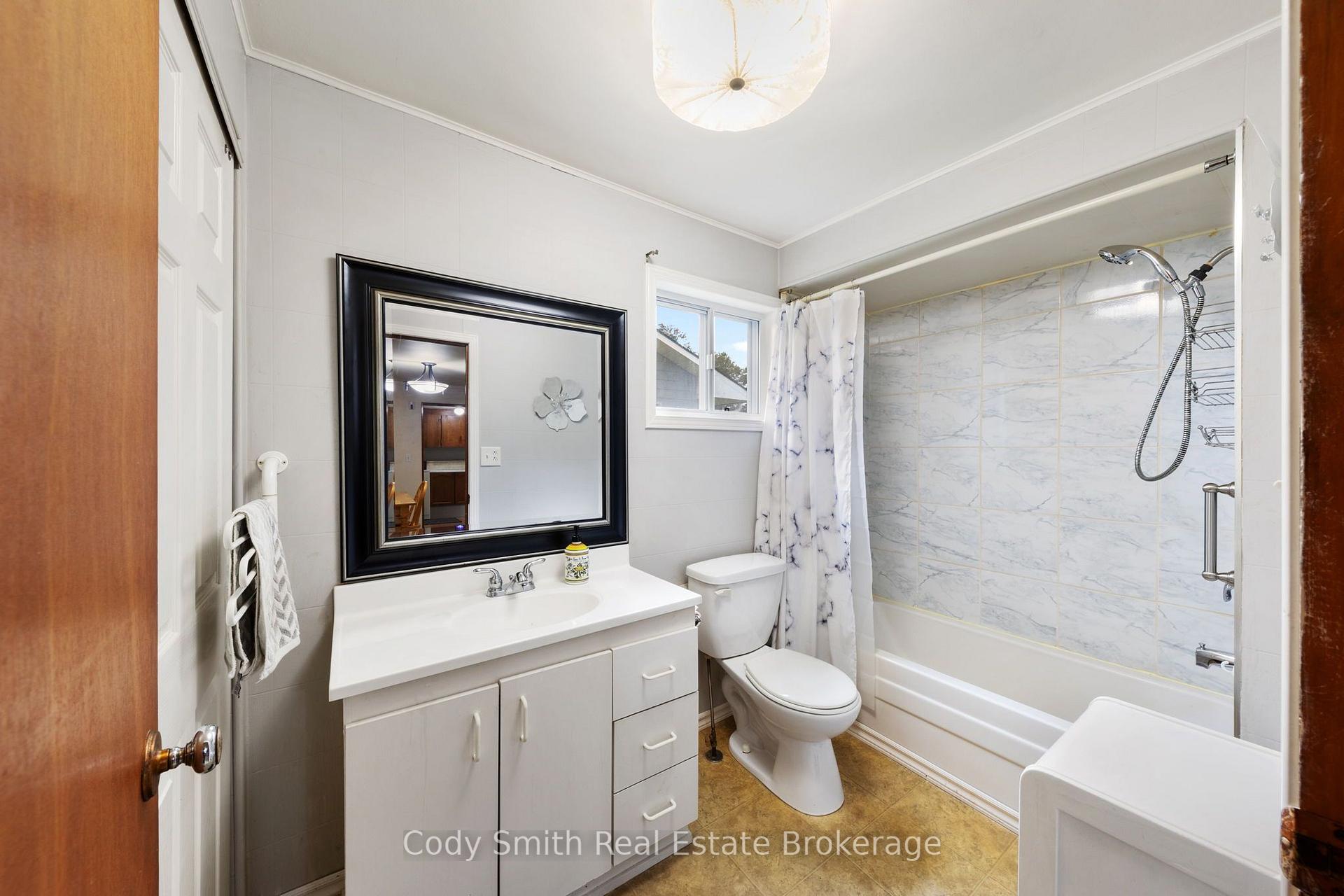 Photo 19 of 62 Osborne Street, Tay, Victoria Harbour — HOMEH