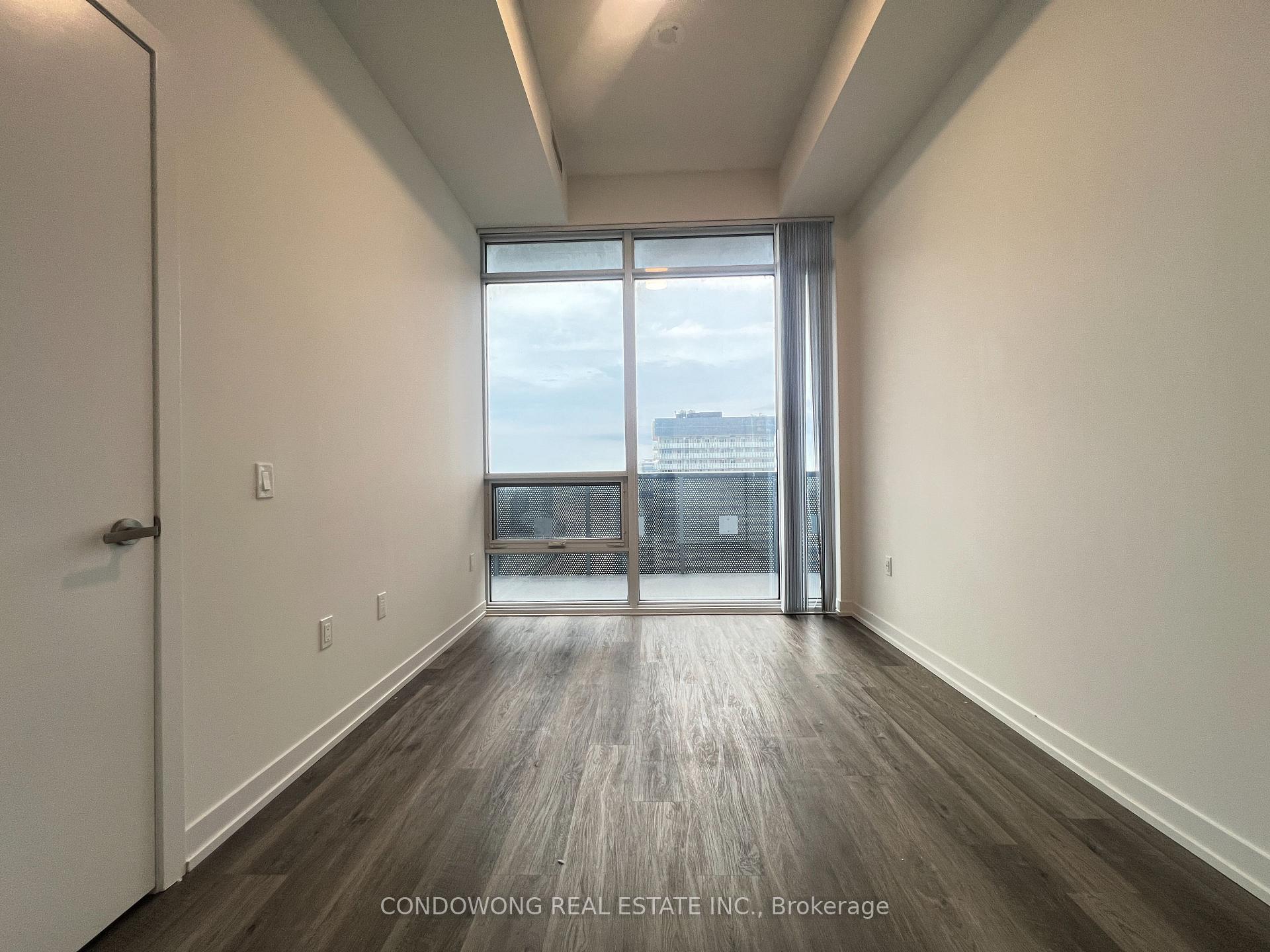 Photo 11 of Unit 5007, 55 Cooper Street, Toronto, Waterfront Communities — HOMEH