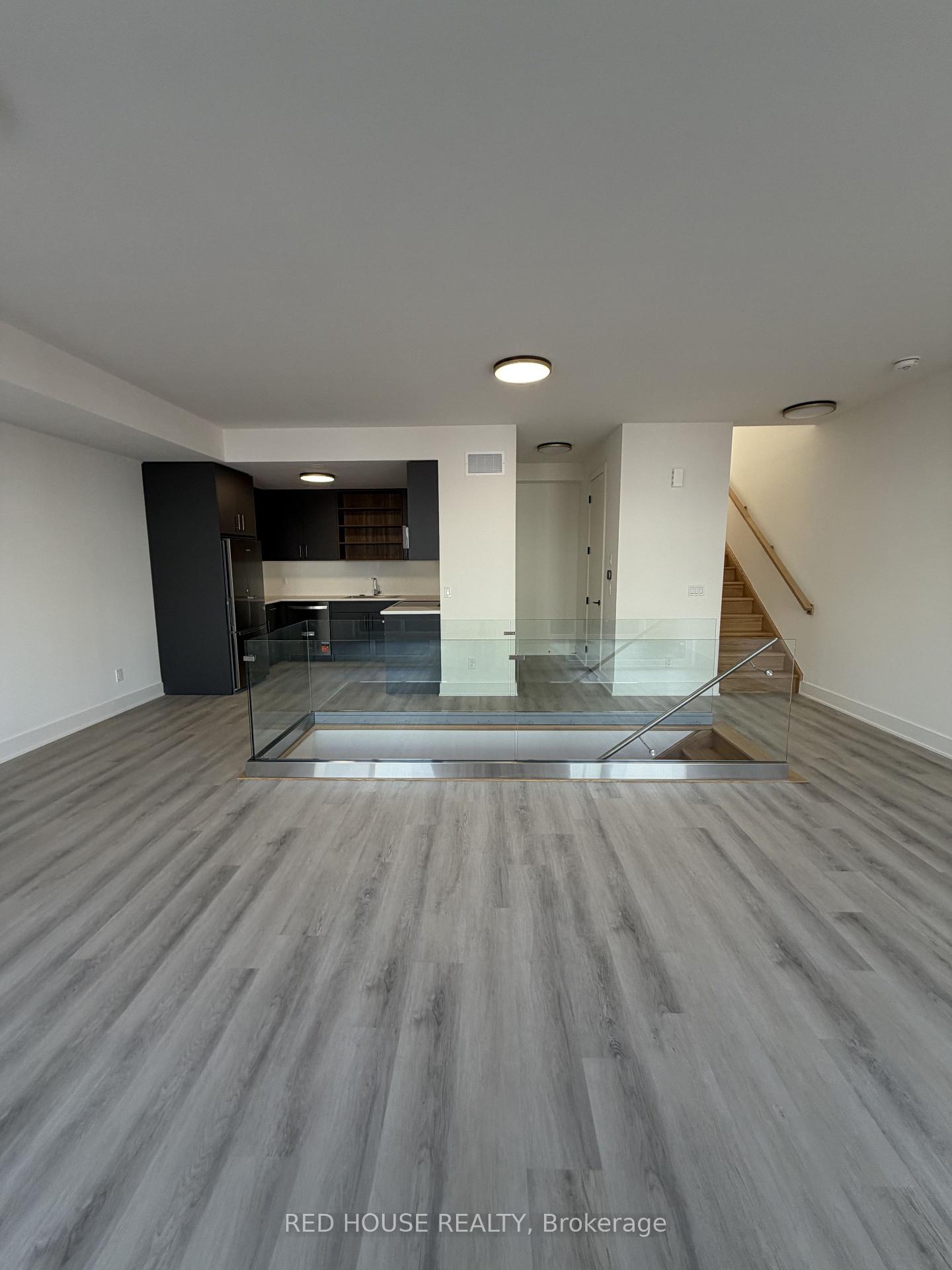 Photo 4 of 236 Ellis Avenue, St. Catharines, Oakdale — HOMEH