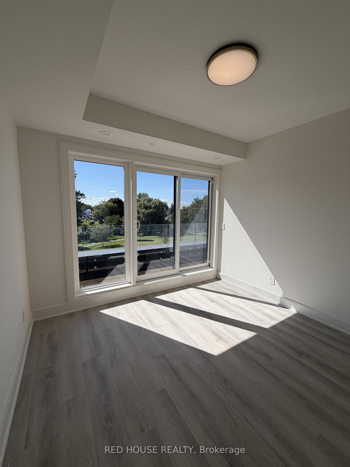 Photo 31 of 236 Ellis Avenue, St. Catharines, Oakdale — HOMEH