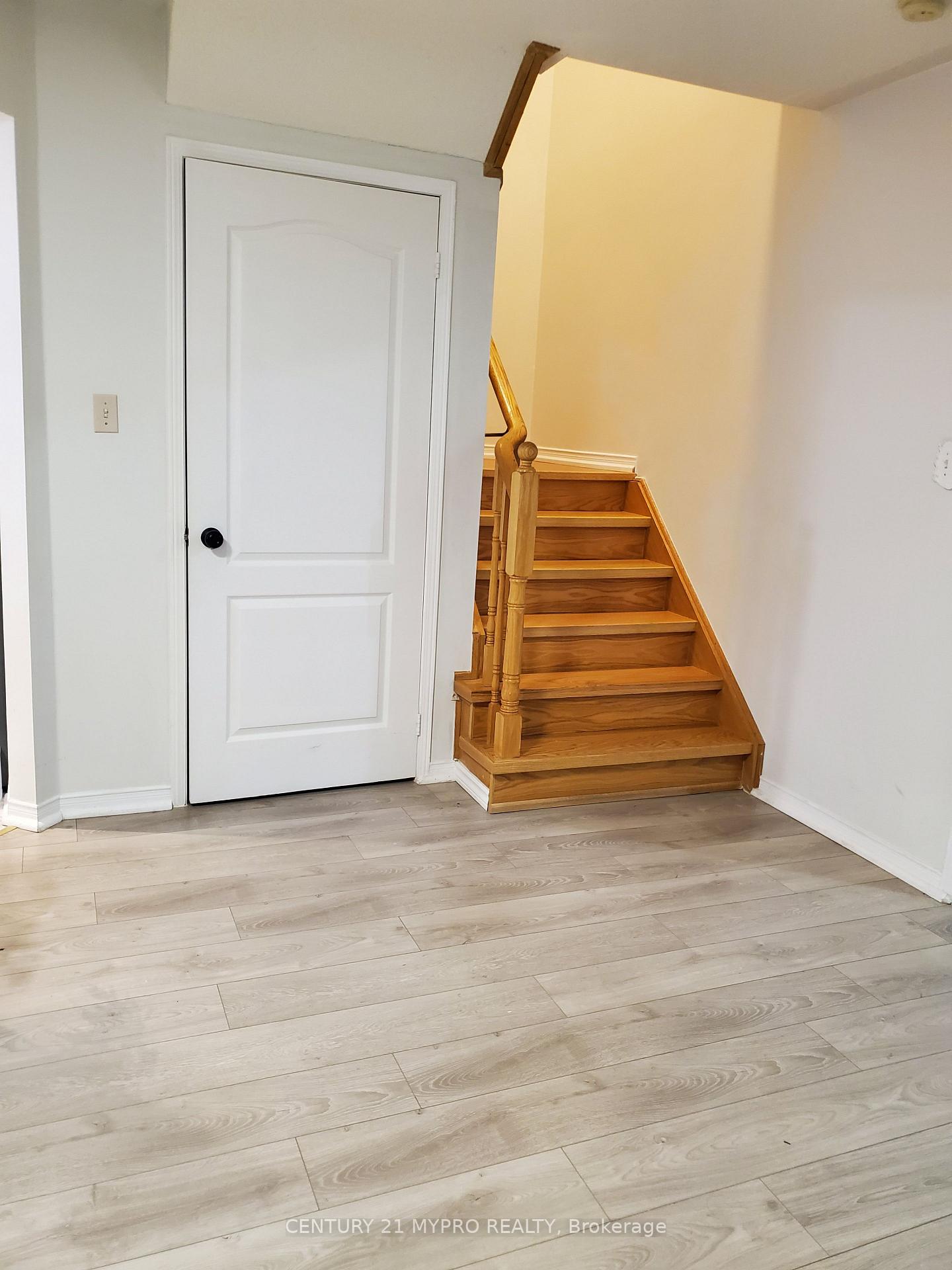 Photo 8 of 11 Oglevie Drive, Whitby, Pringle Creek — HOMEH