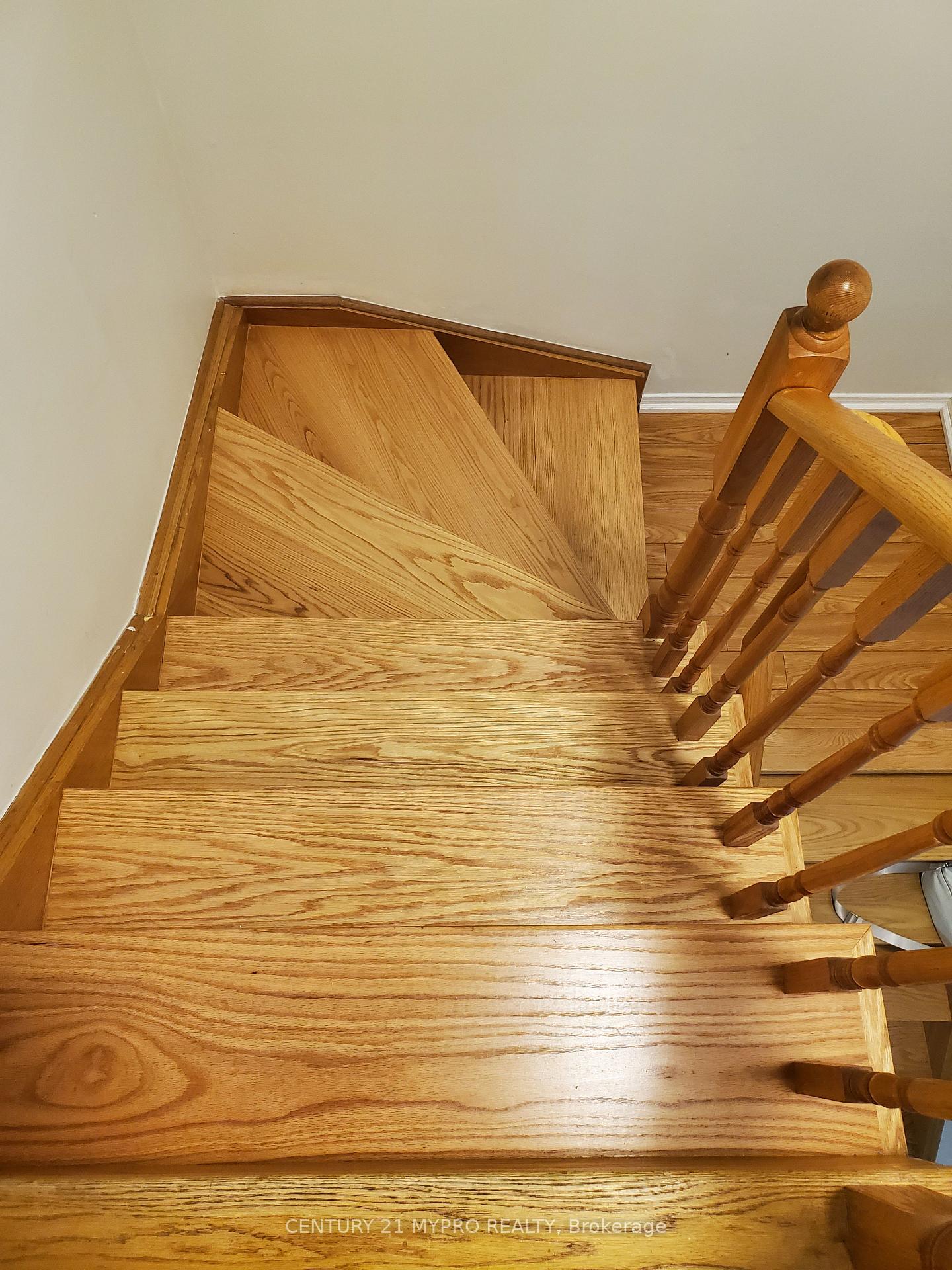 Photo 9 of 11 Oglevie Drive, Whitby, Pringle Creek — HOMEH