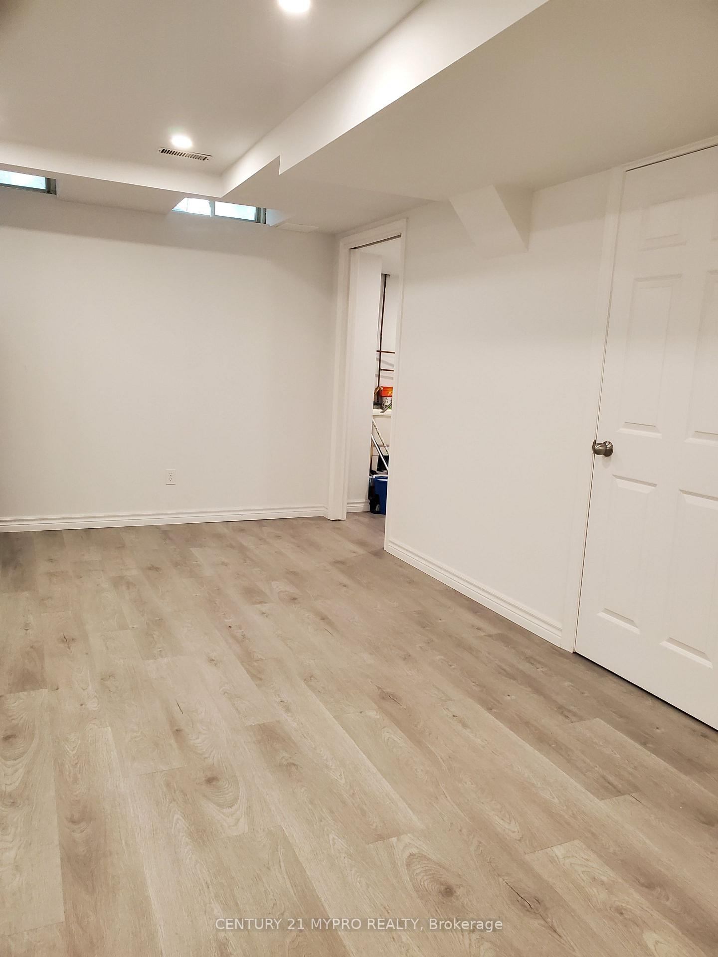 Photo 21 of 11 Oglevie Drive, Whitby, Pringle Creek — HOMEH